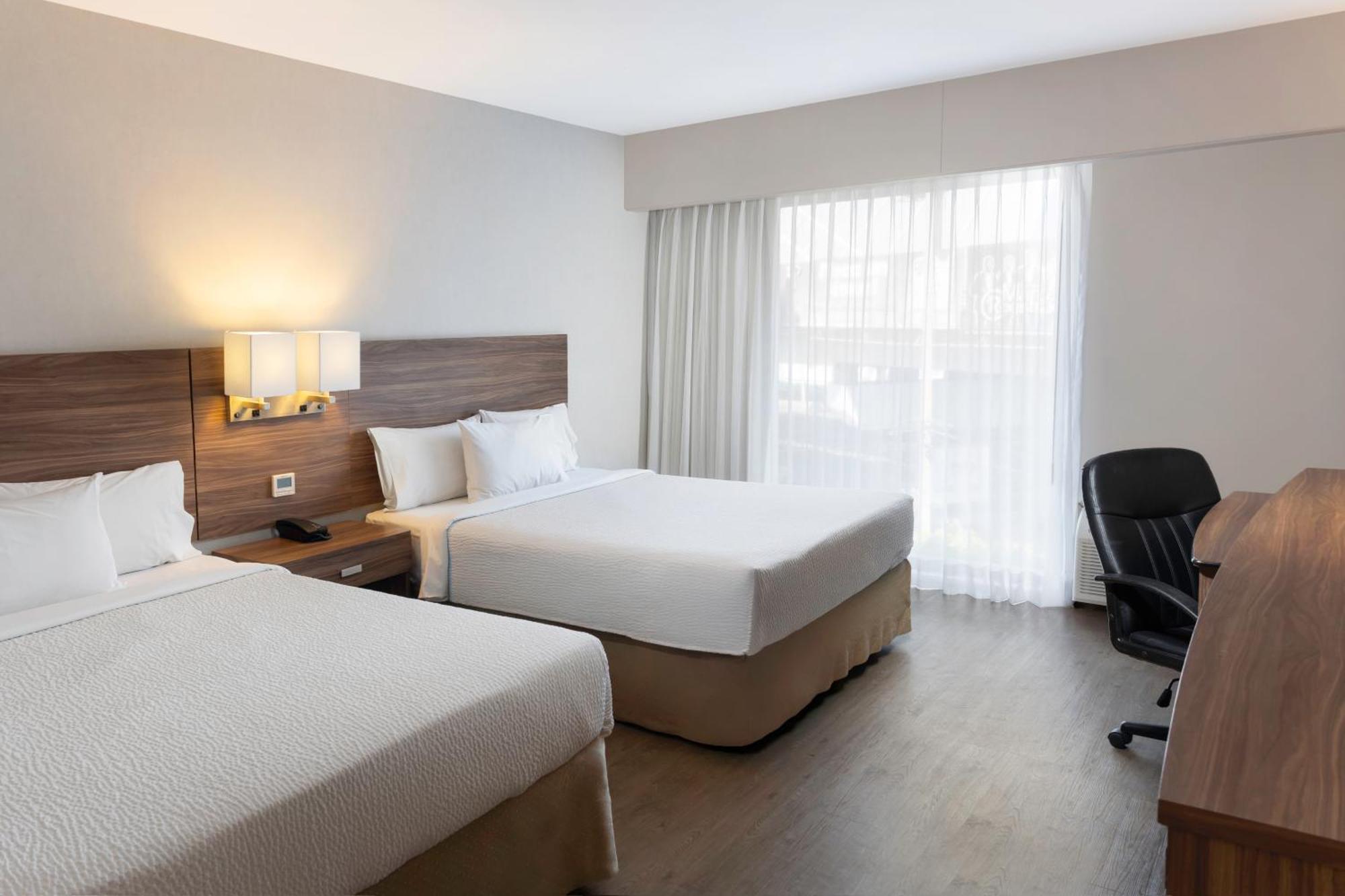 Classic Guest Room, 2 Double Beds, City View