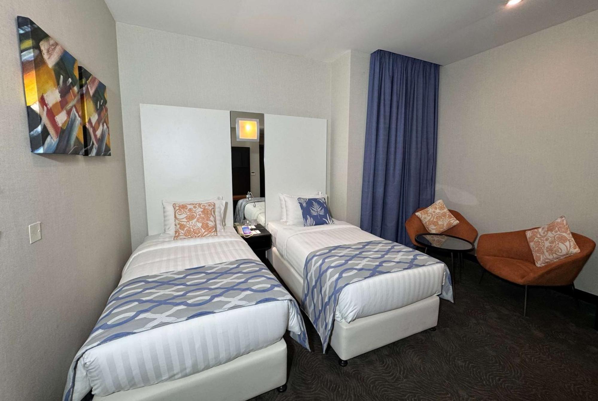 Deluxe Room Twin