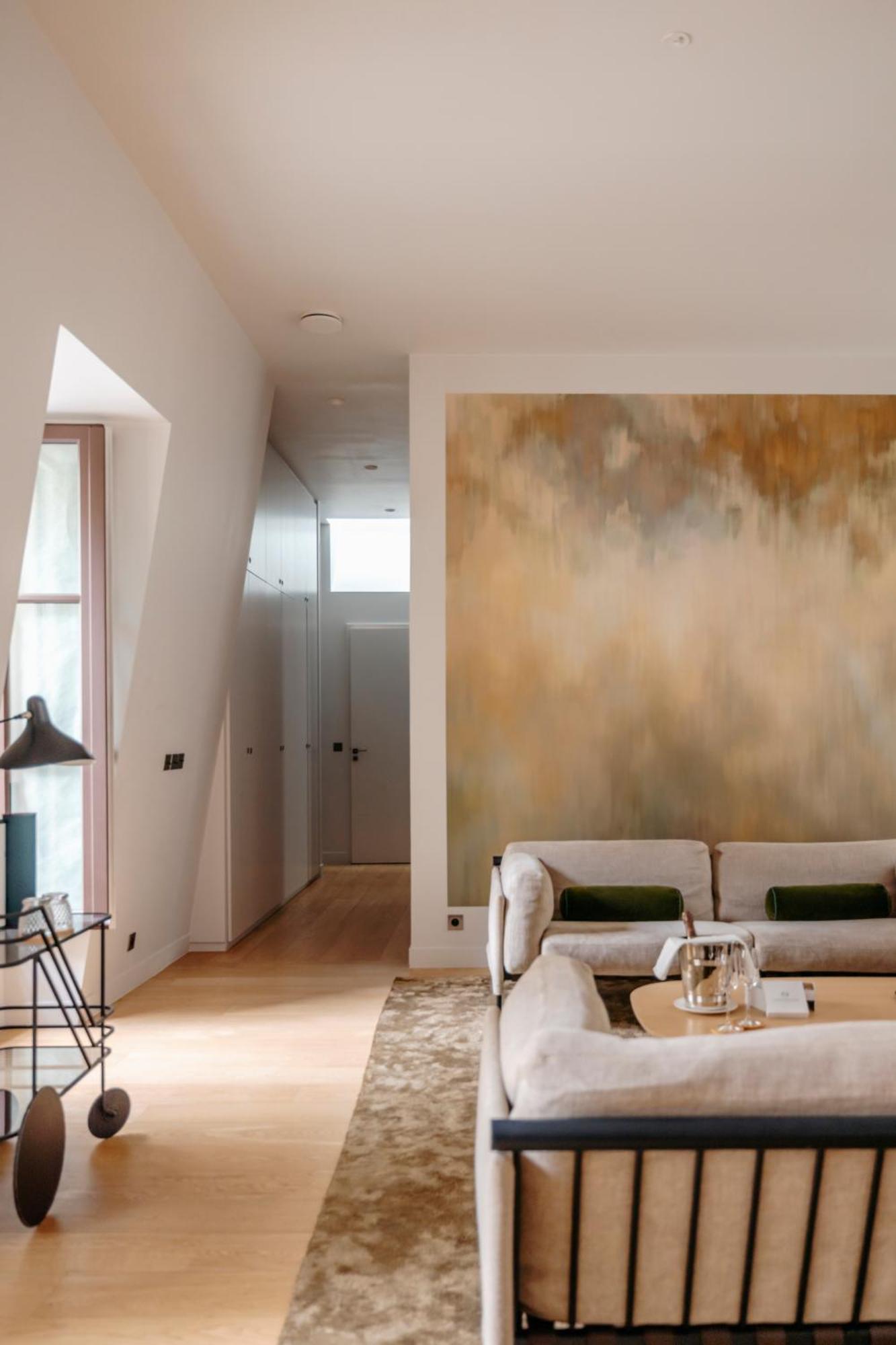 Three-Bedroom Deluxe Apartment