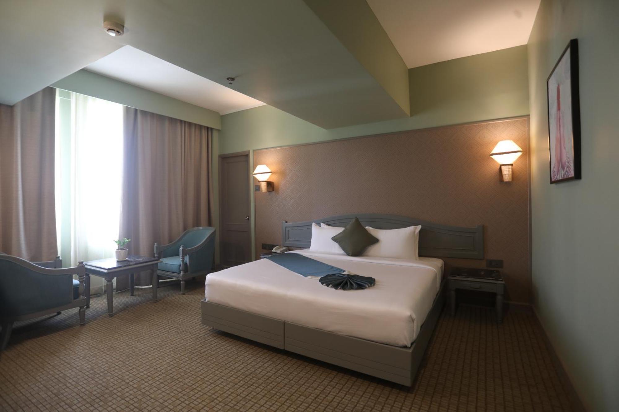 Superior King Room