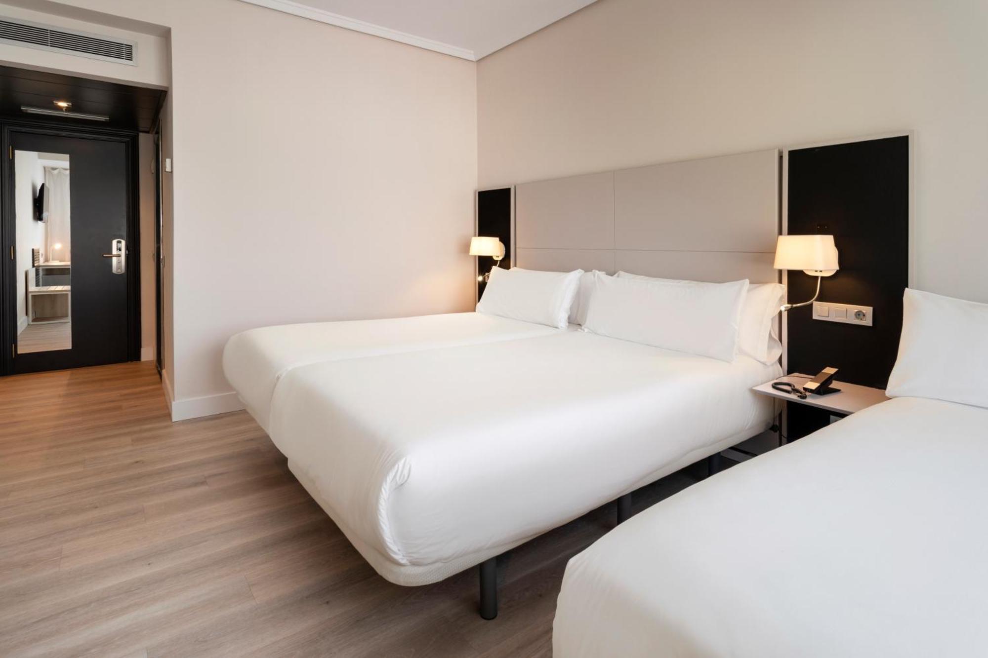 Chambre Double avec Lit d'Appoint