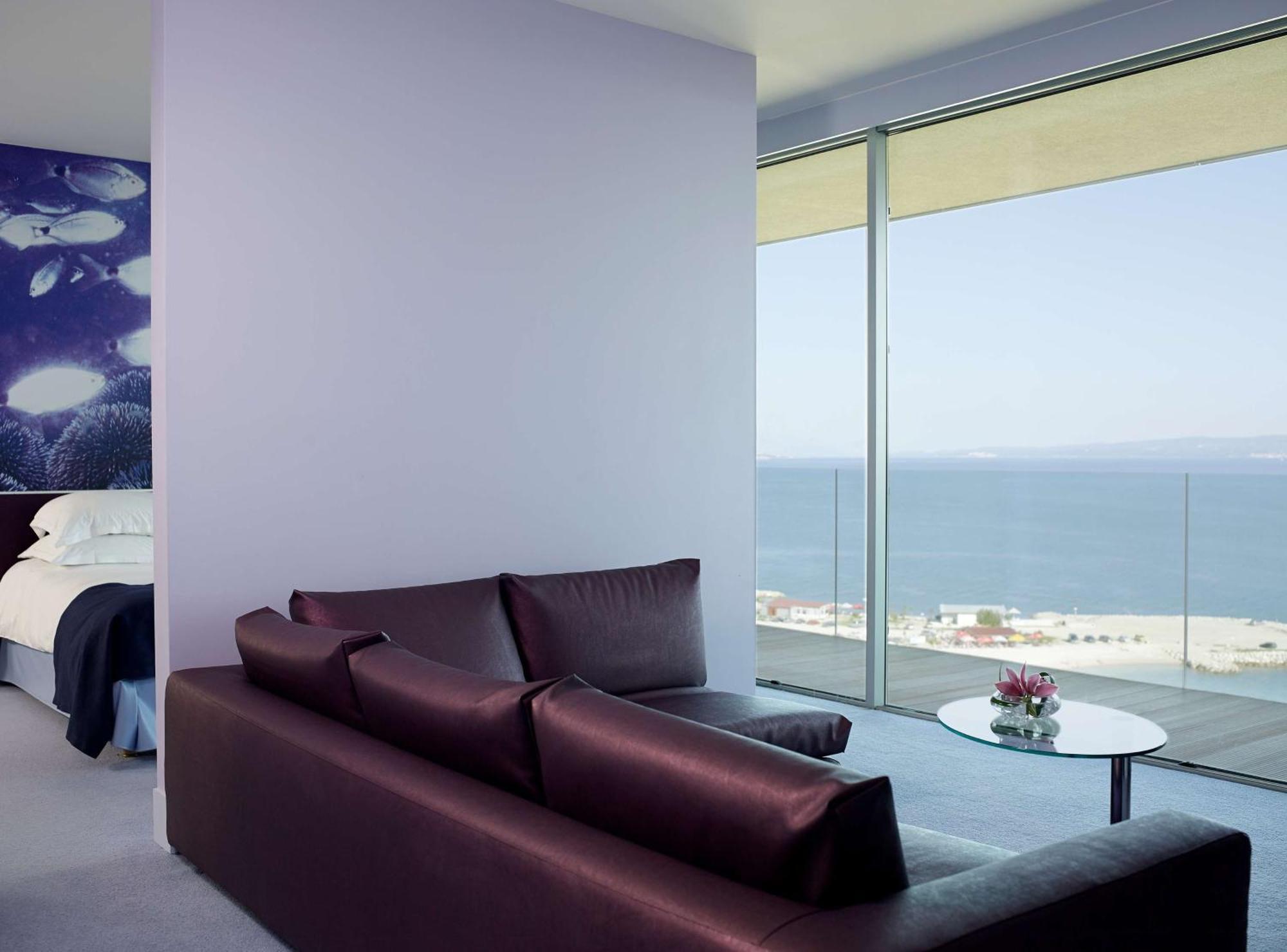 Superior Suite with Sea View and Balcony