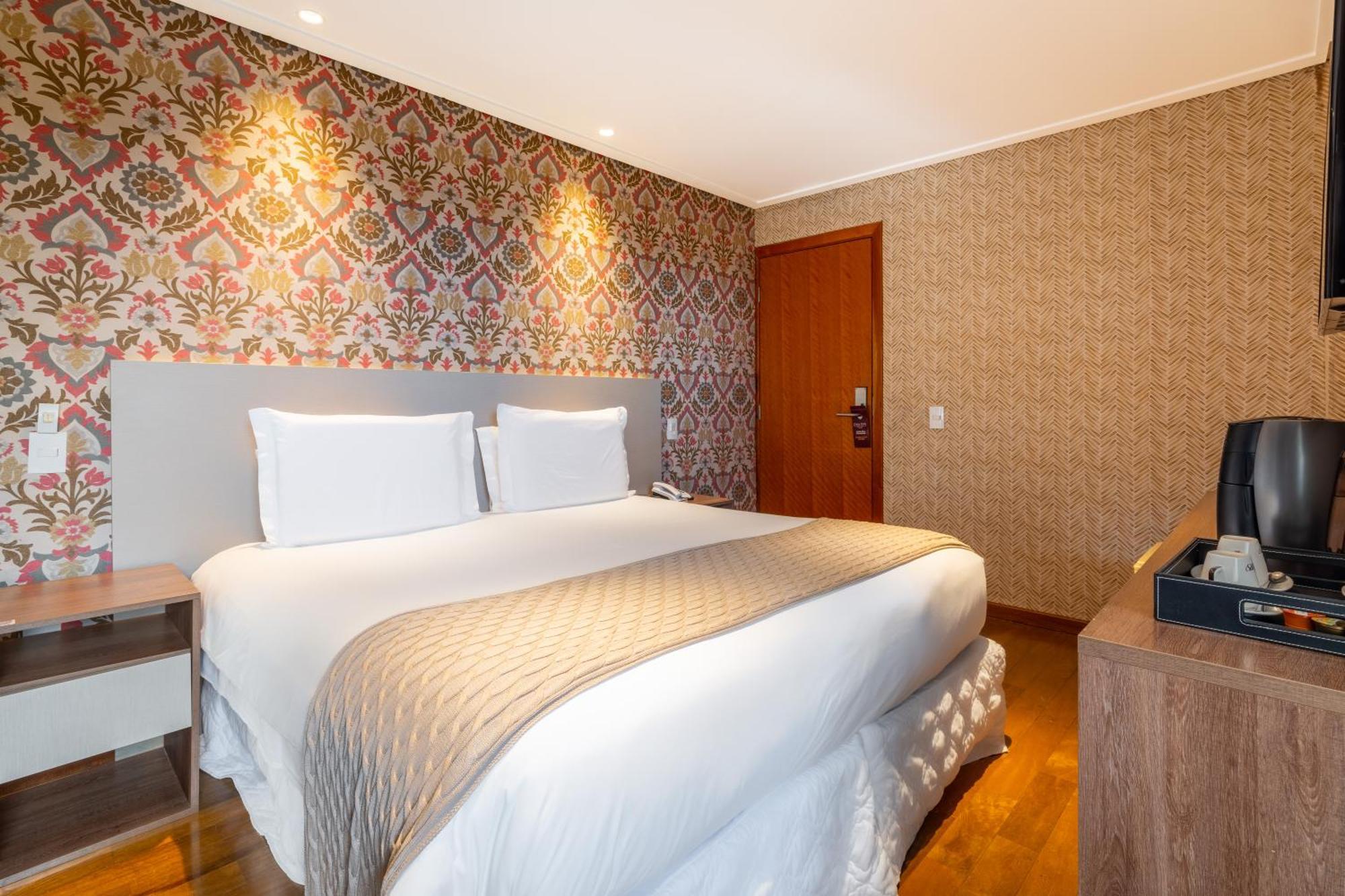 Double Room with Spa Bath Individual