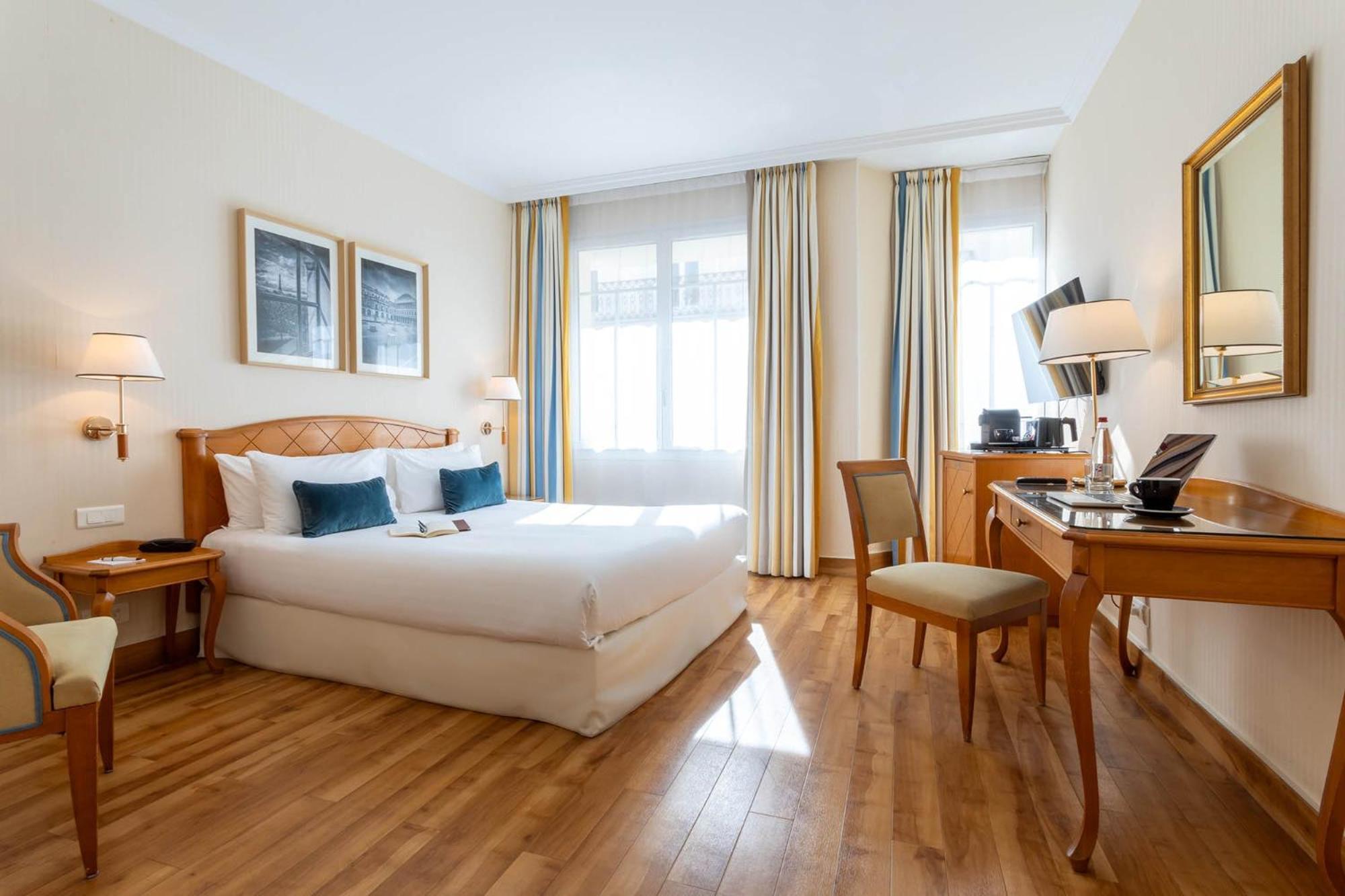 Connecting Rooms
