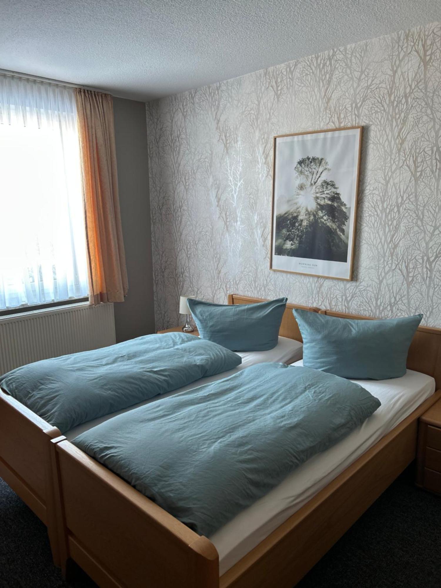 Zweibettzimmer mit eigenem Bad