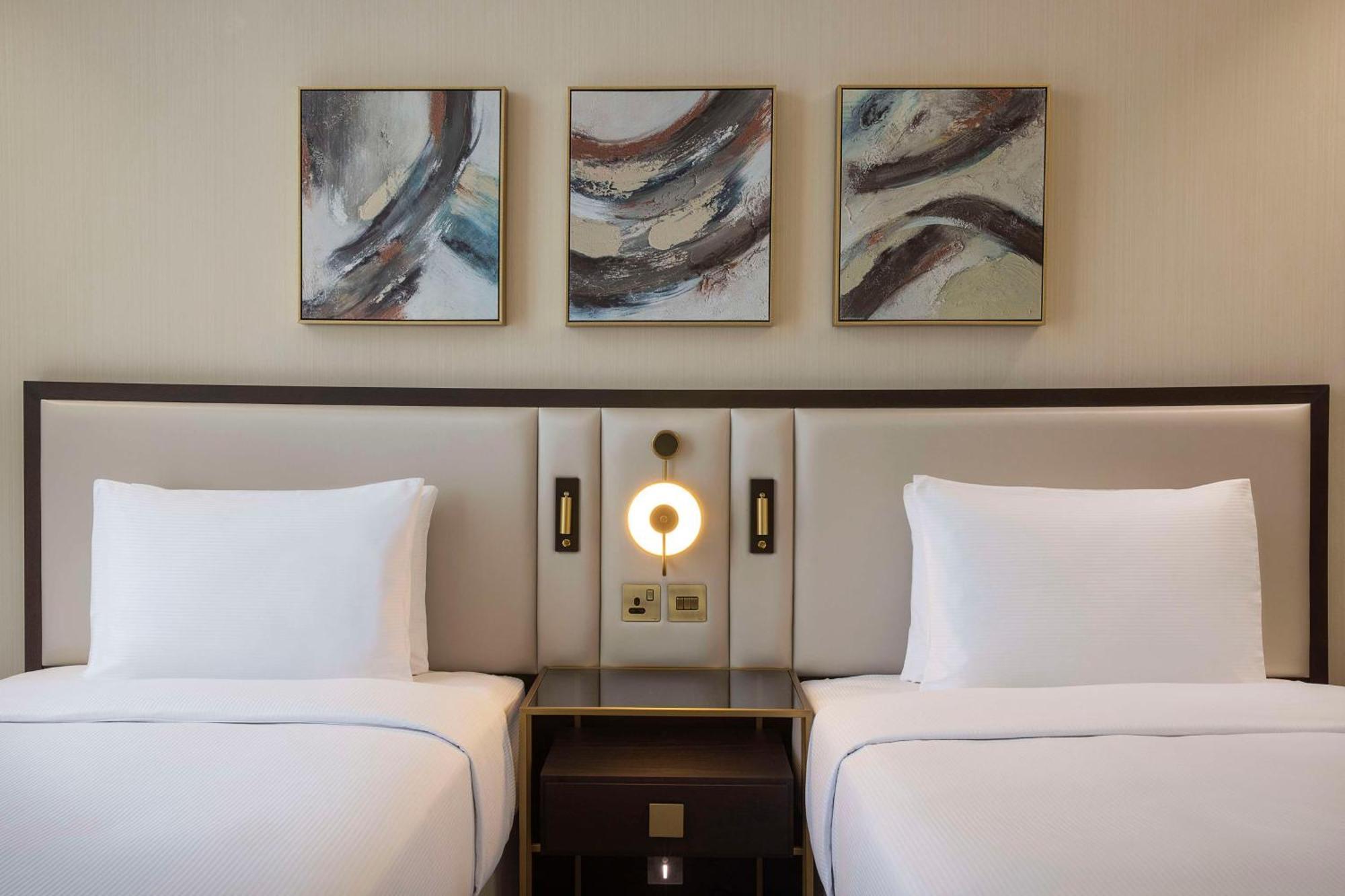 Three-Bedroom Suite with Balcony - Sea View