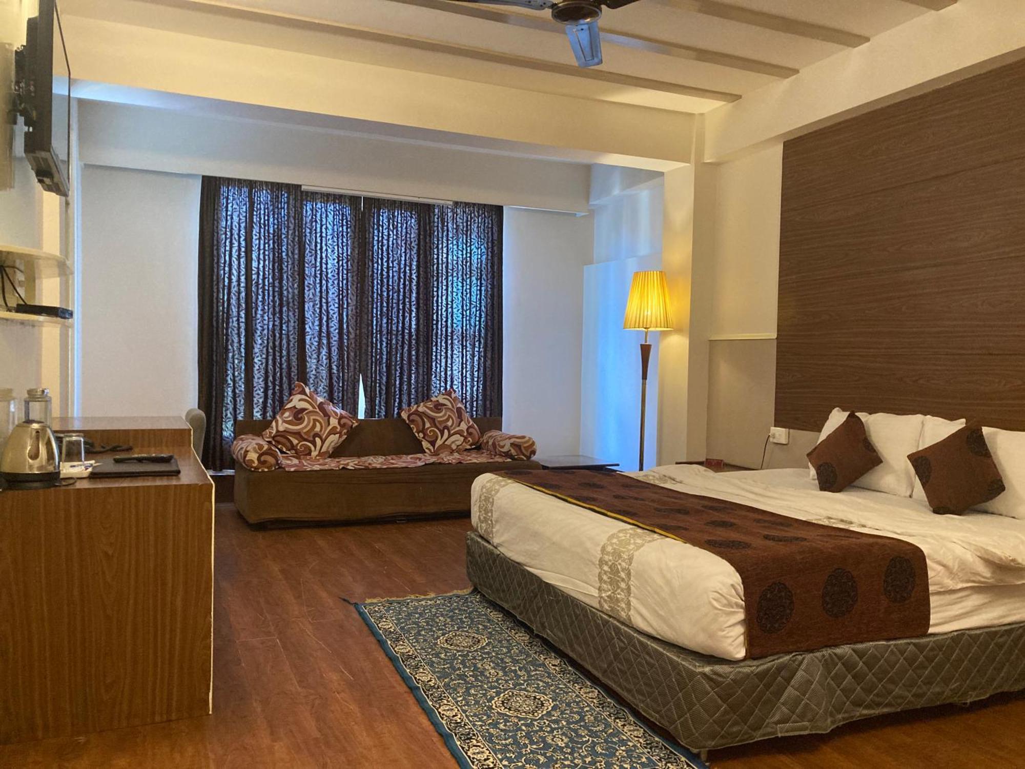 Double Room with Balcony