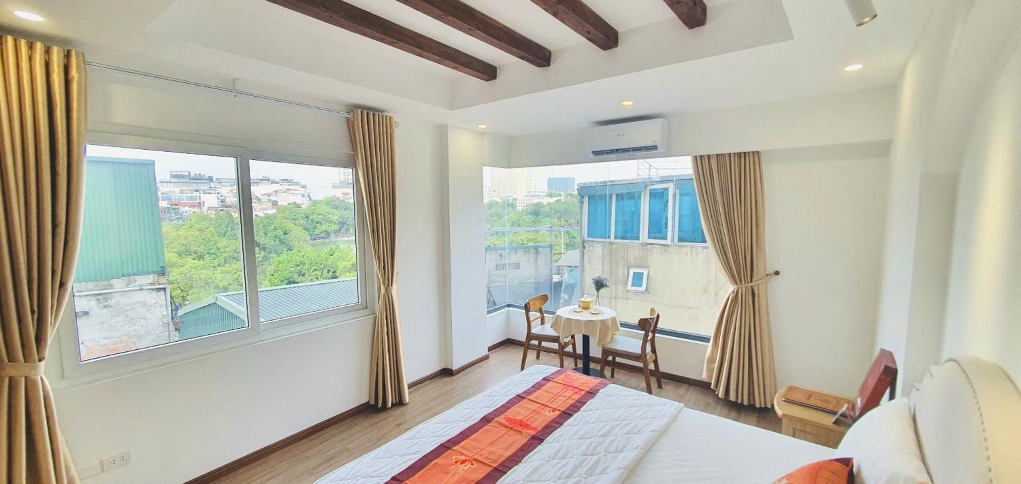 King Room with Lake View