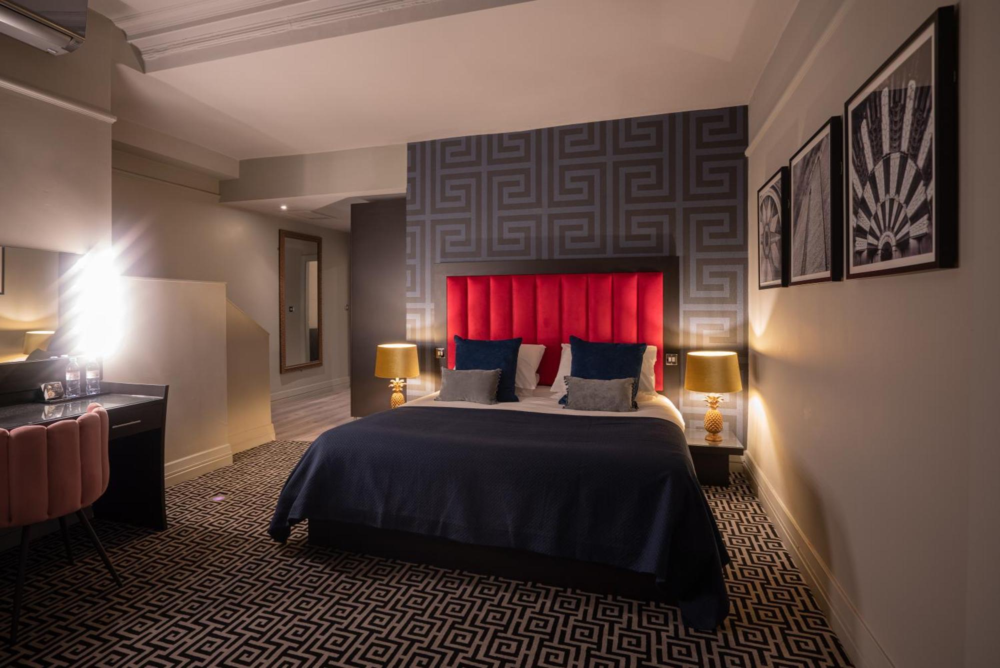 Queen Suite