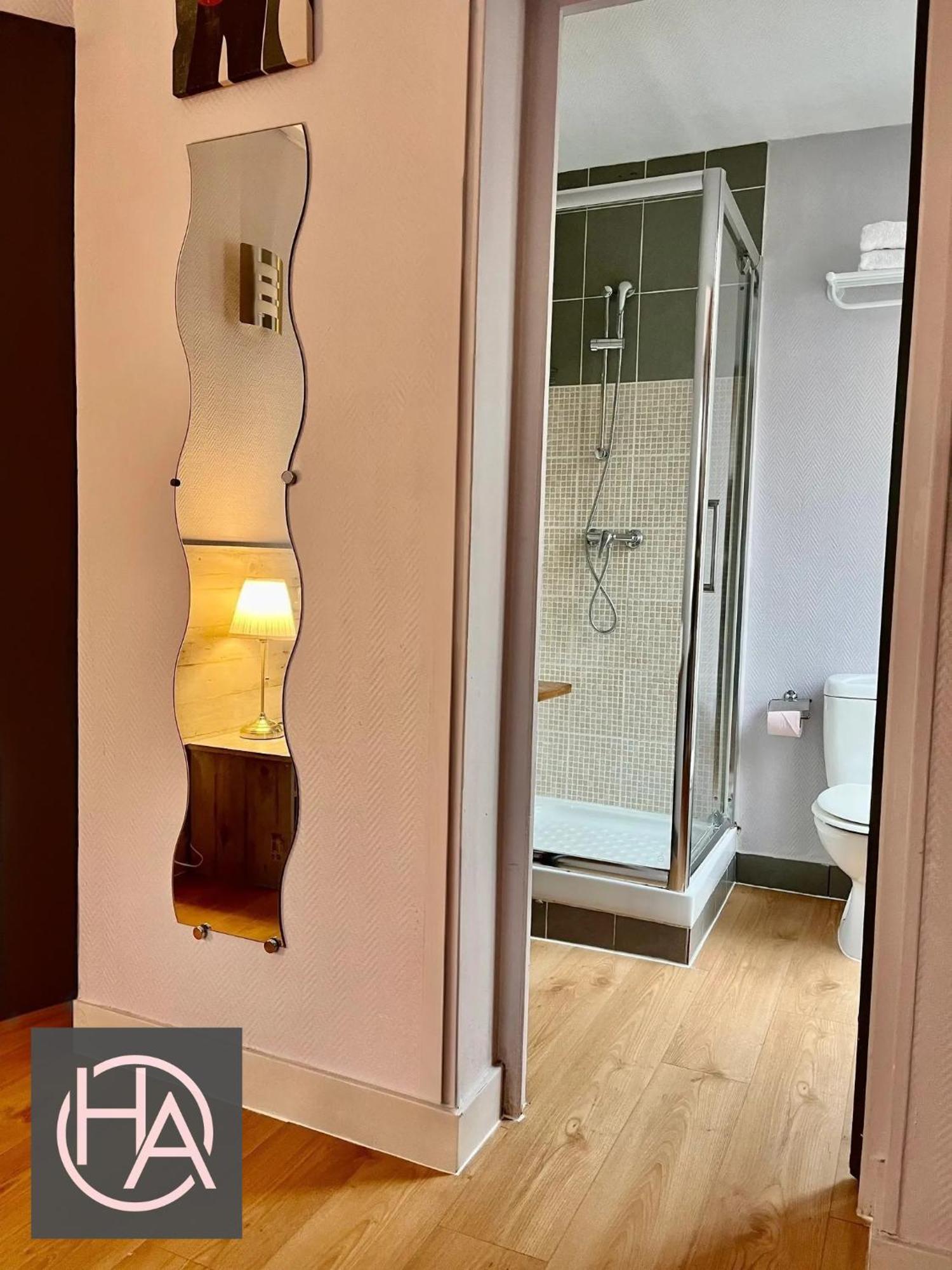 Double Room Private Bathroom