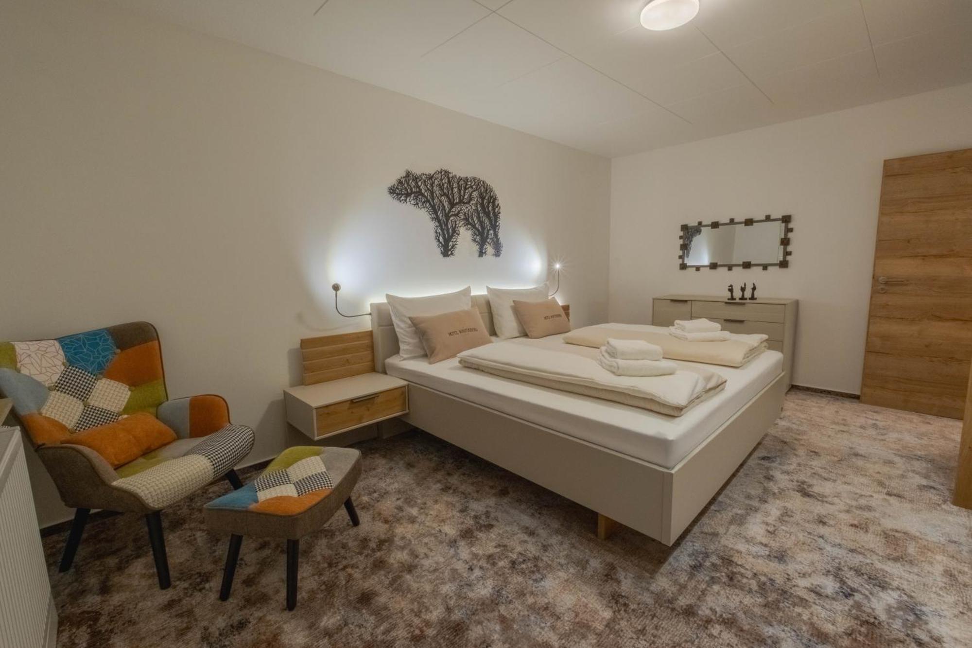 Three-Bedroom Apartment - Annex