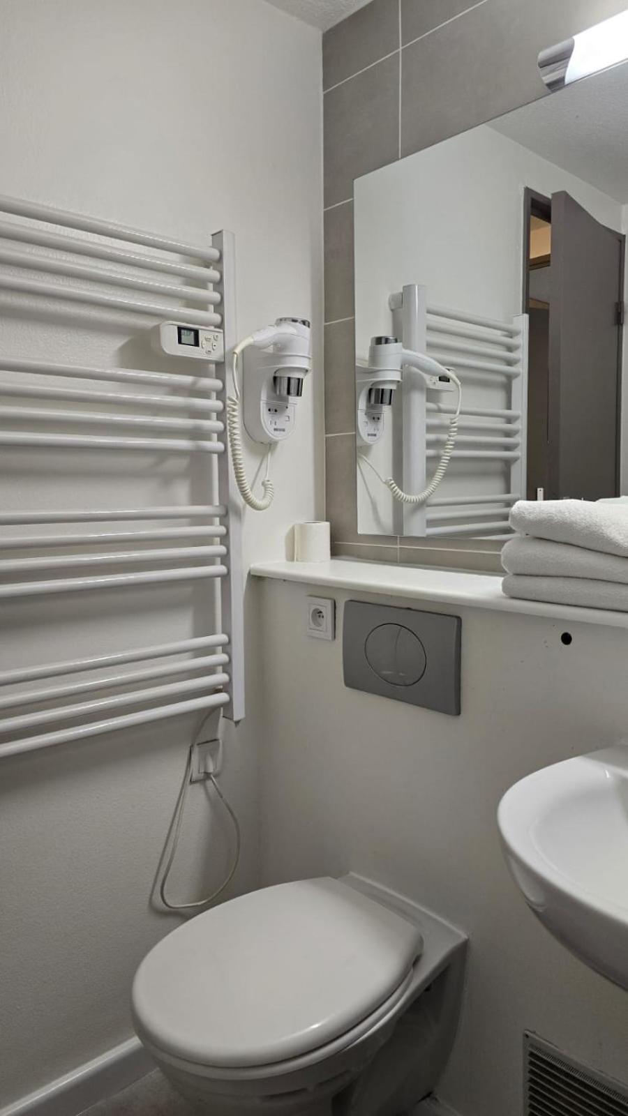 Triple Room - 3 Singe Beds