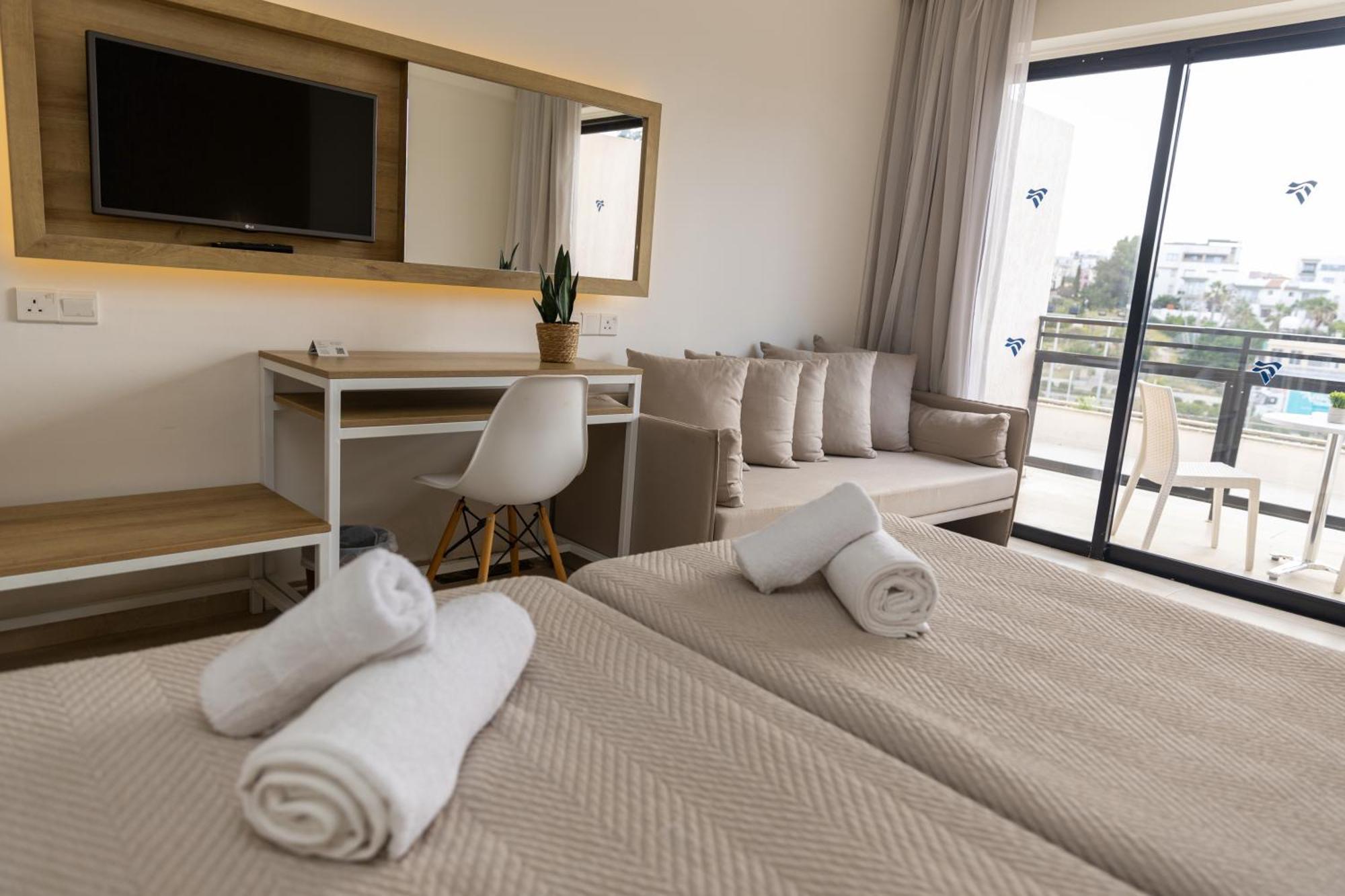 Standard Room with Inland View,1653530657:JPEG