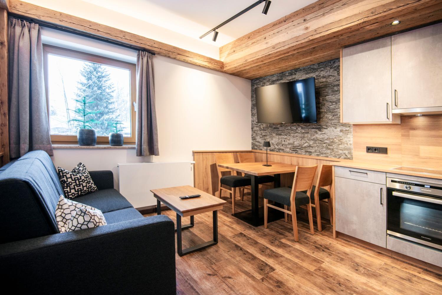 Deluxe Apartment