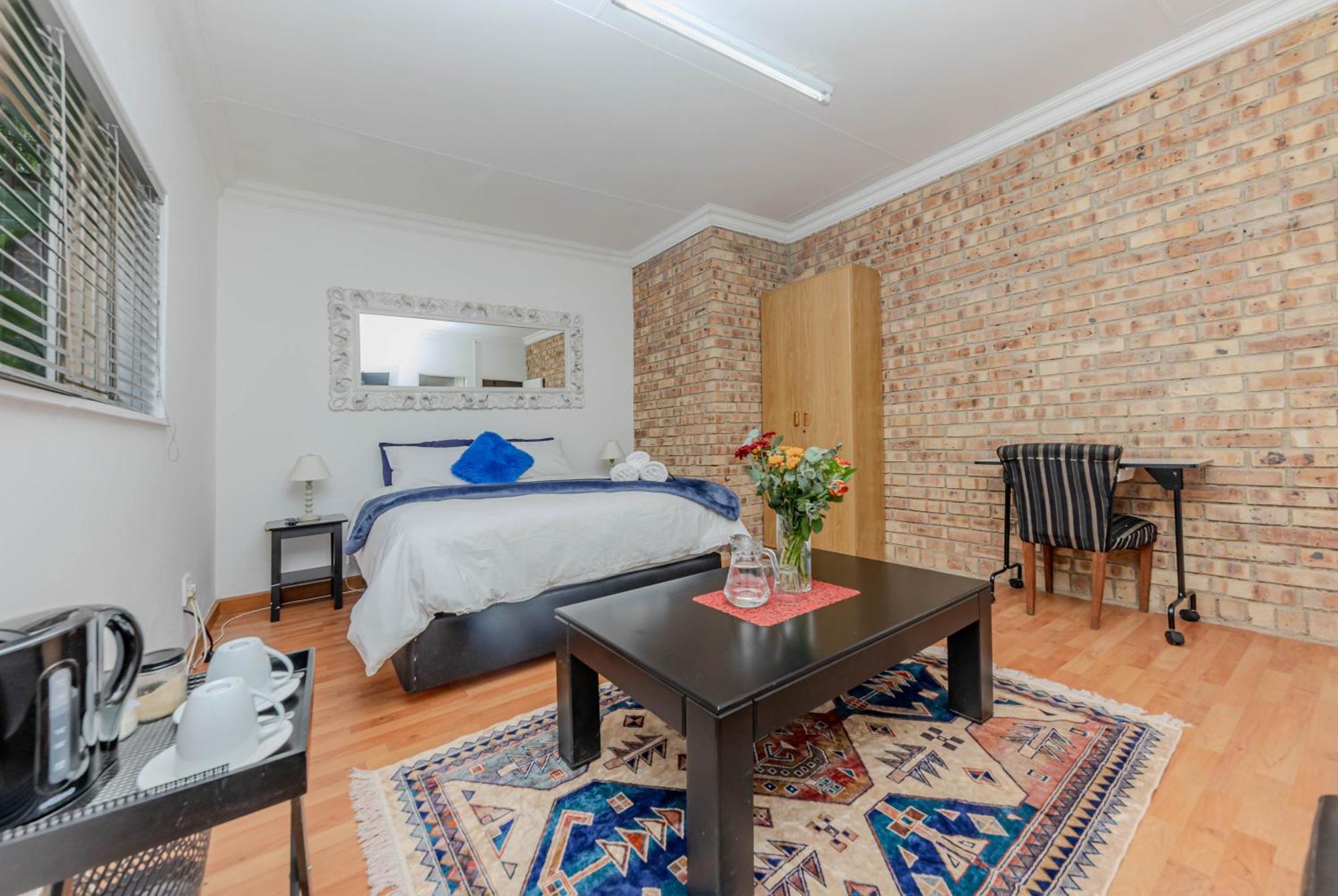 Double or Twin Room with Private Bathroom