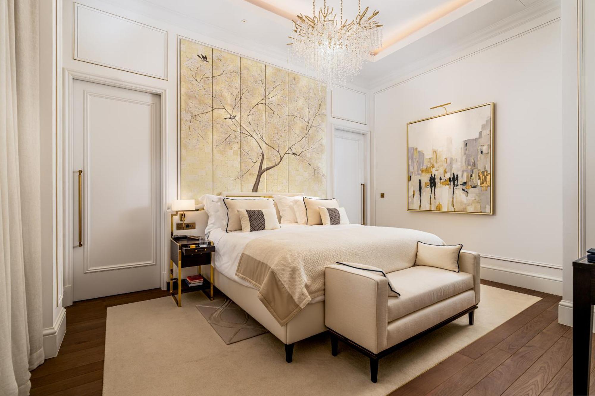 Signature Suite