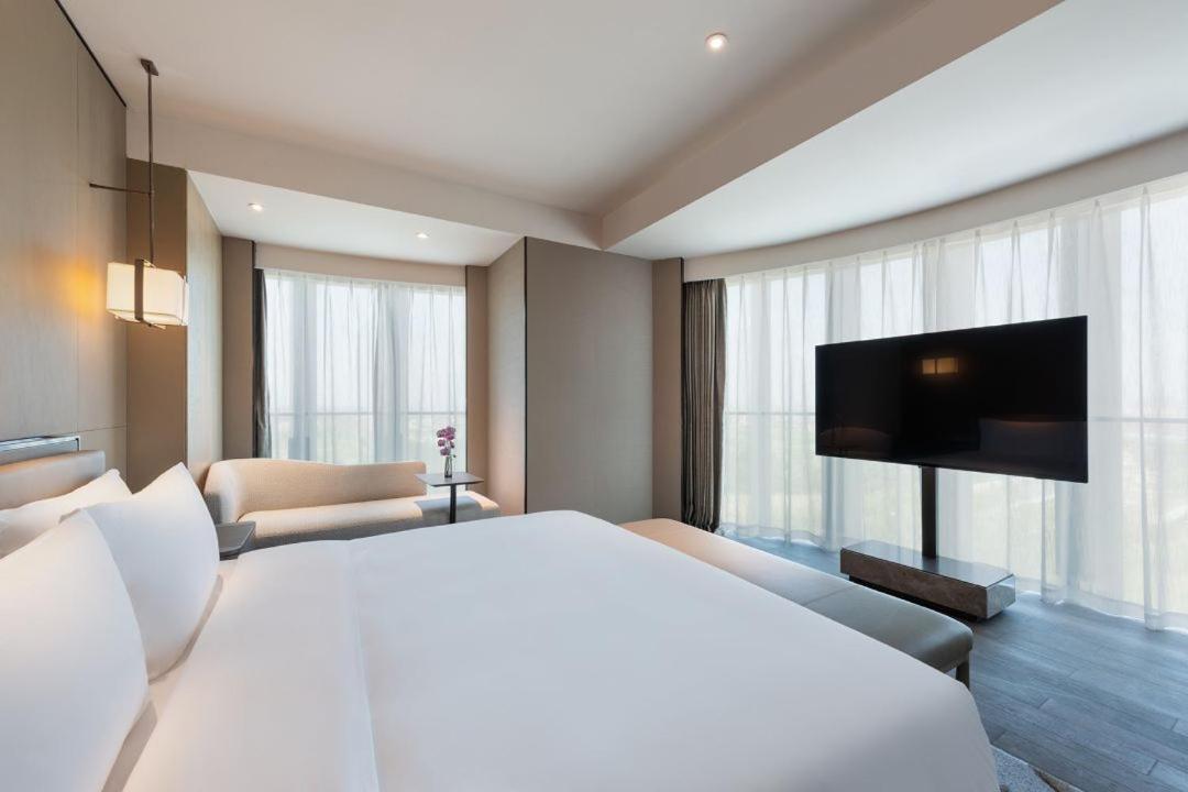Suite with One King Bed
