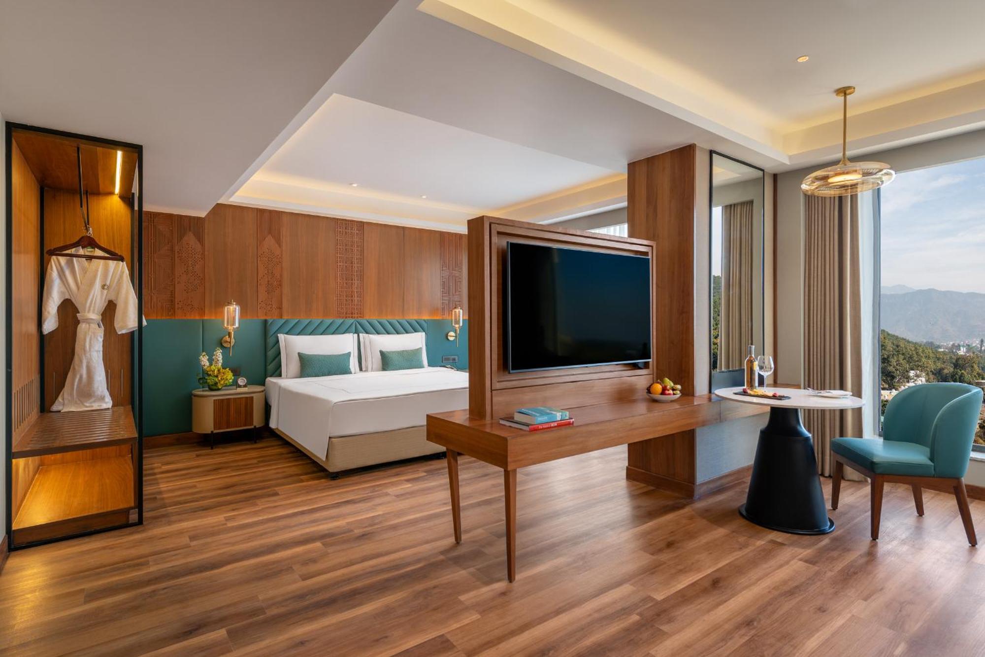 Executive Suite with 10% discount on food, beverages and spa