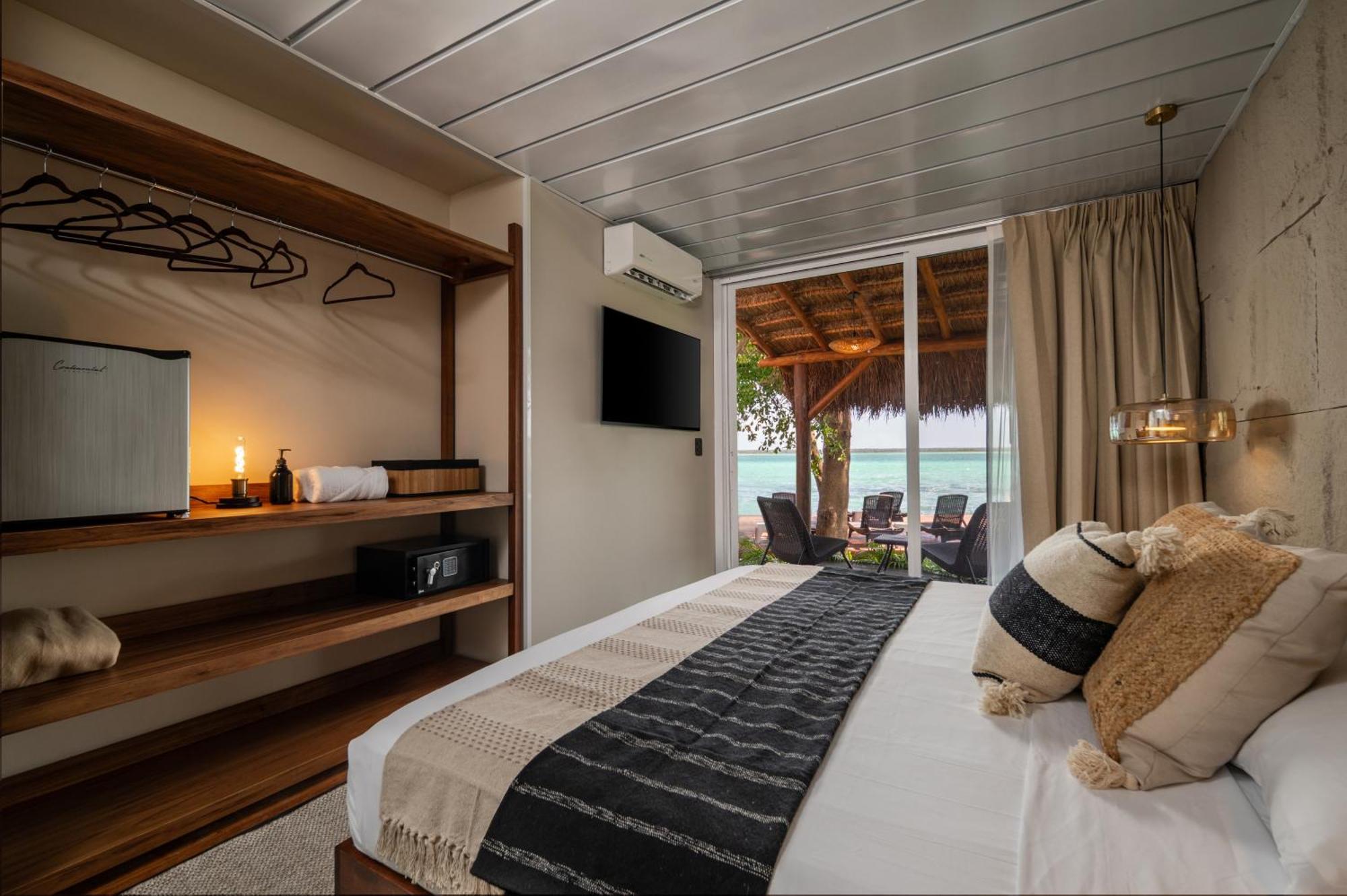 Suite with Lake View