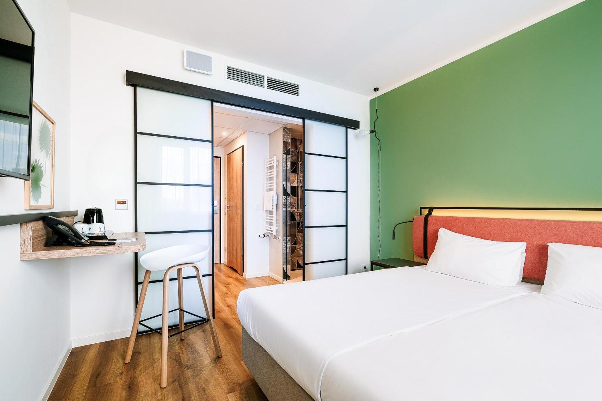 Standard Room 1 Double Bed