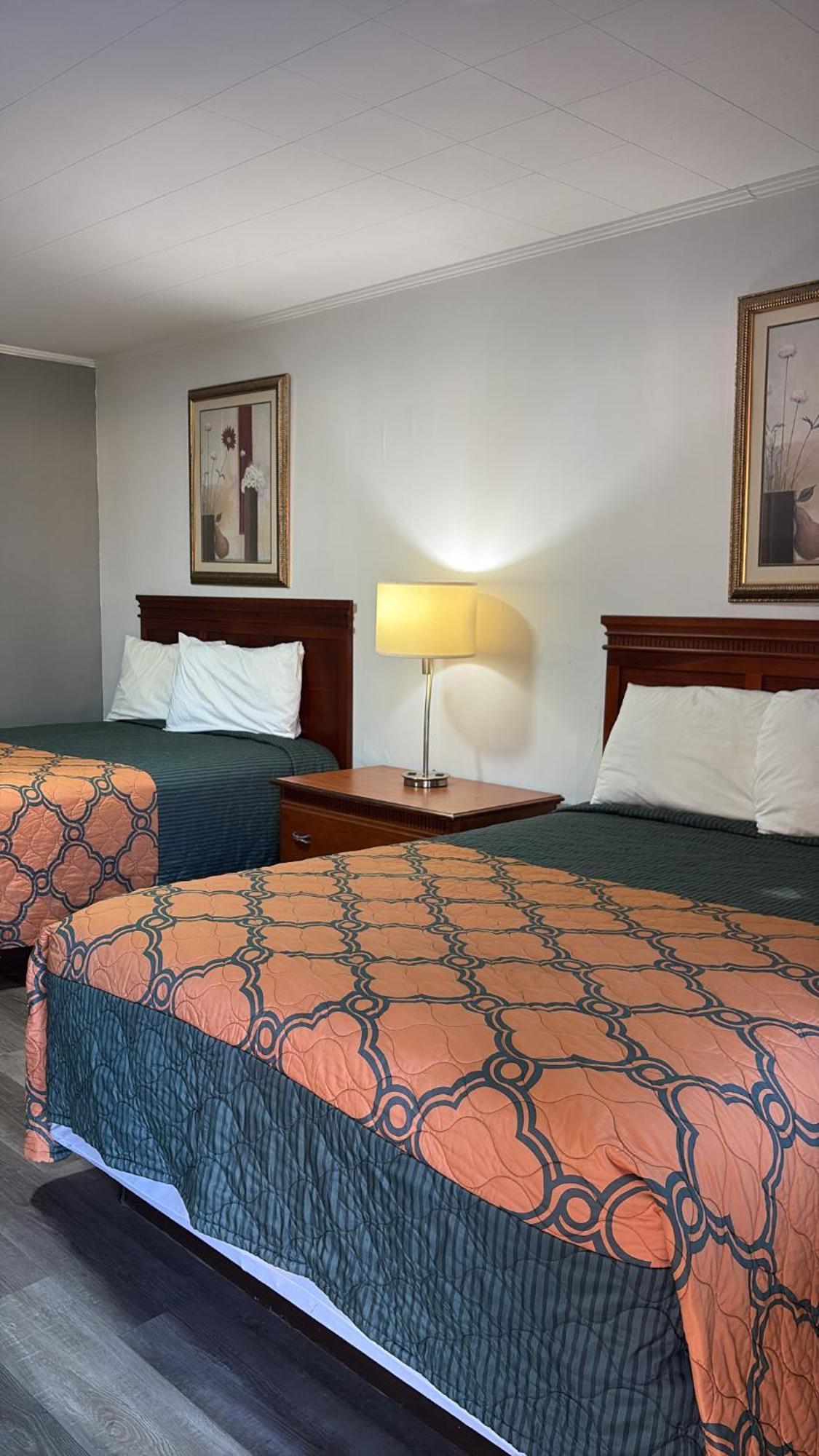 Deluxe Double Room (2 Adults + 1 Child)