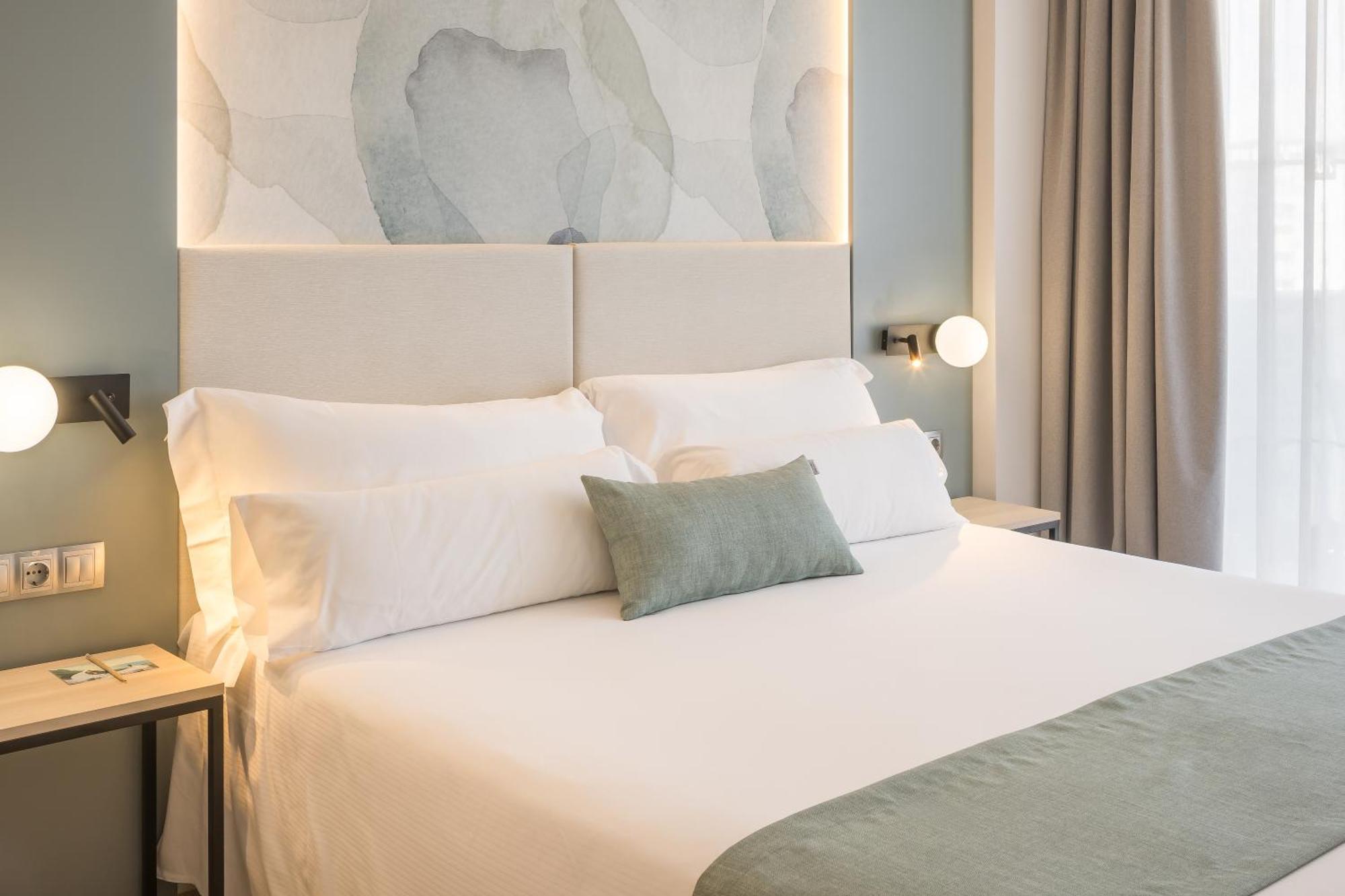 Superior Double or Twin Room Sea View