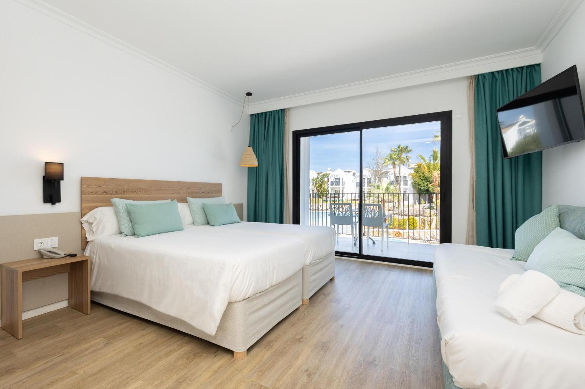 Double Room Pool View
