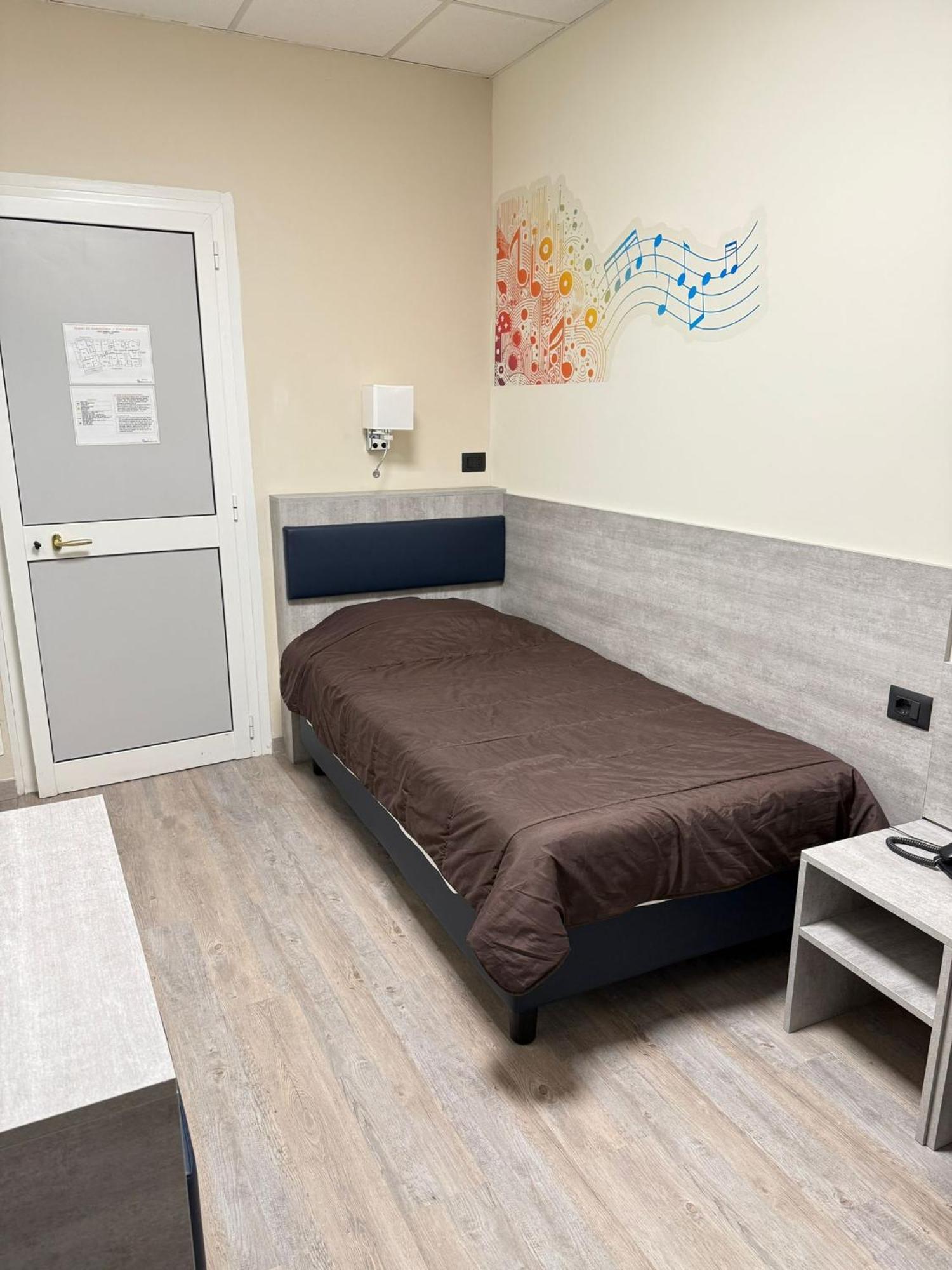 Standard Single Room