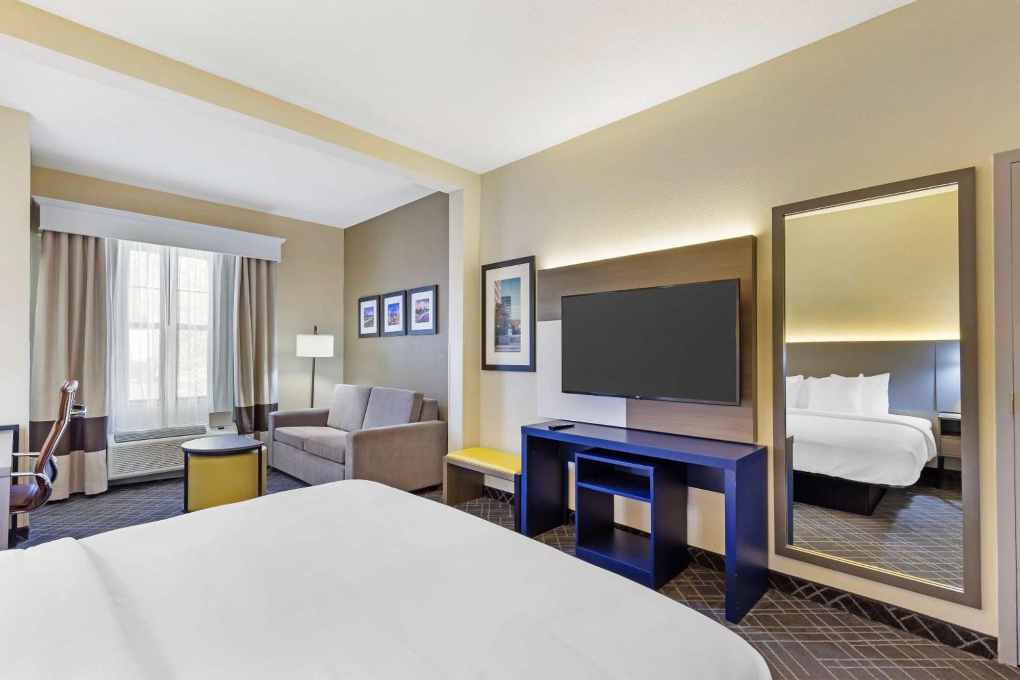 King Room - Accessible/Non-Smoking