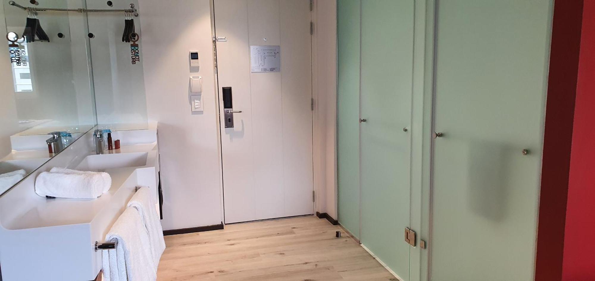 Junior Executive Queen Room