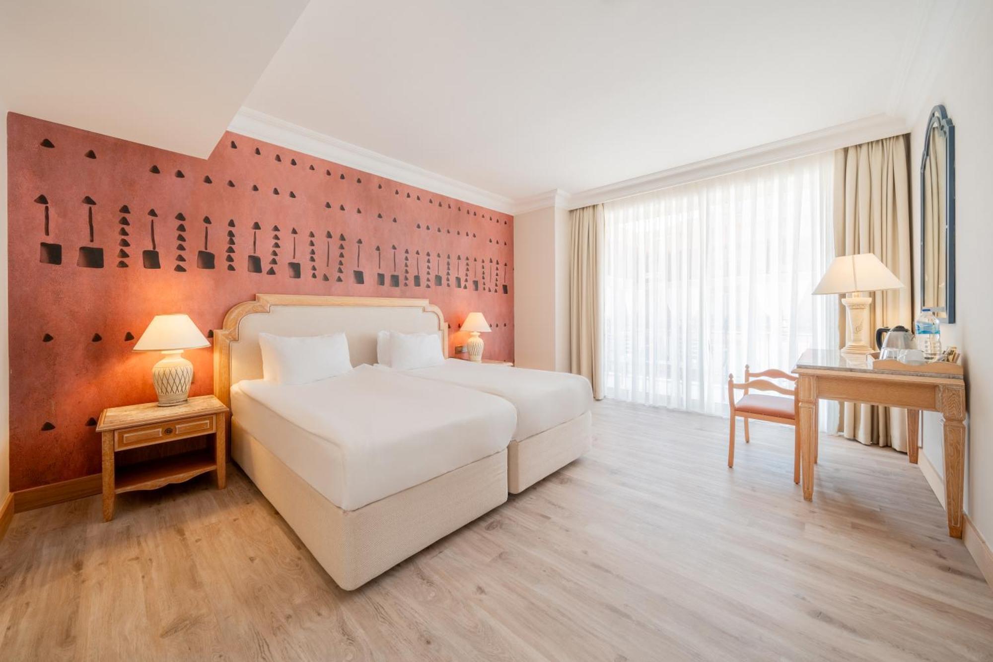 Junior Suite (2 Adults),1657138303:JPEG