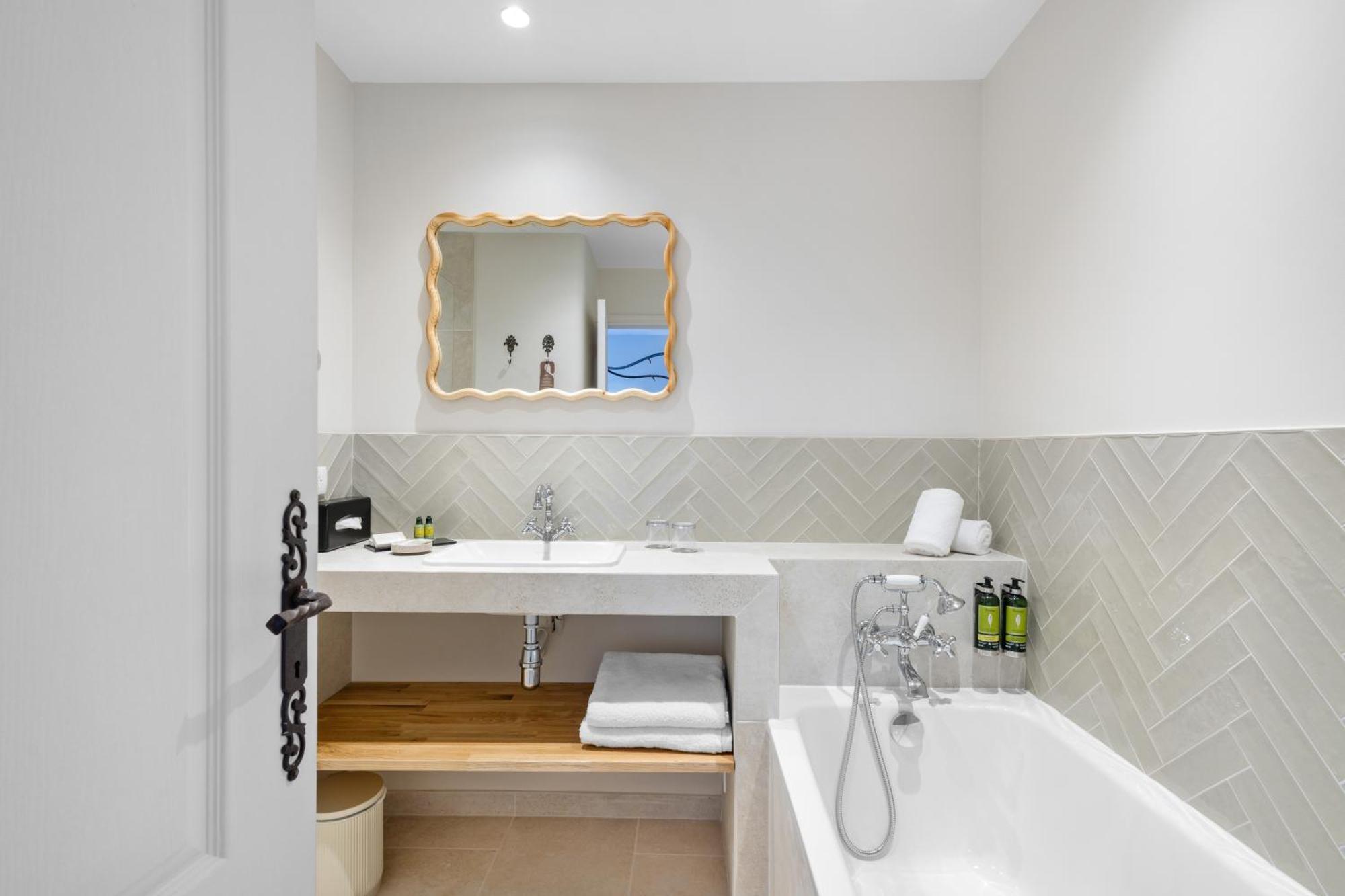 Superior Queen Room