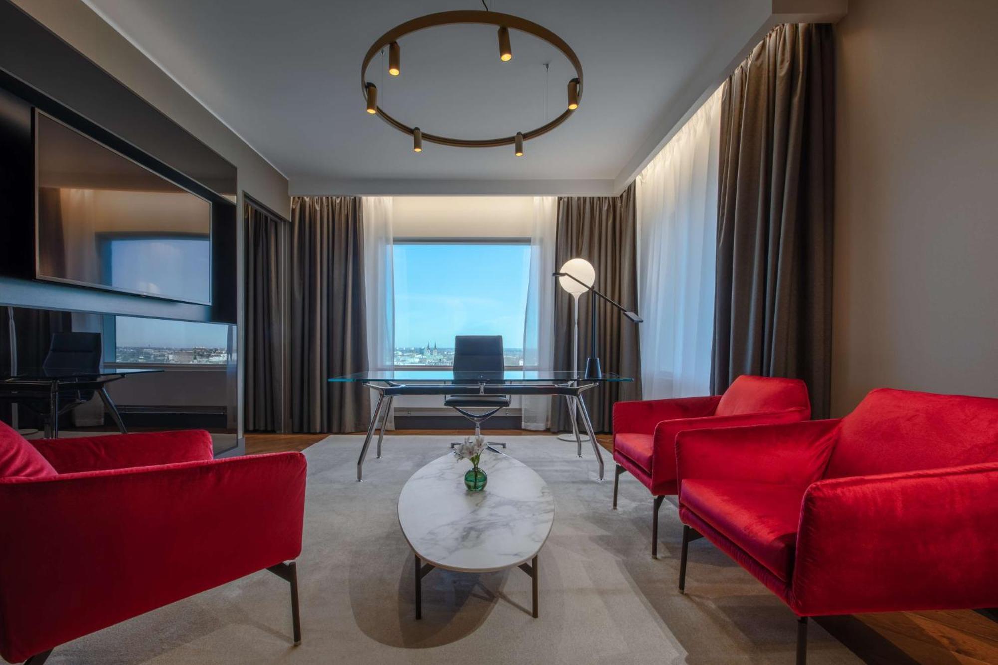 Presidential Suite,1657143696:JPEG