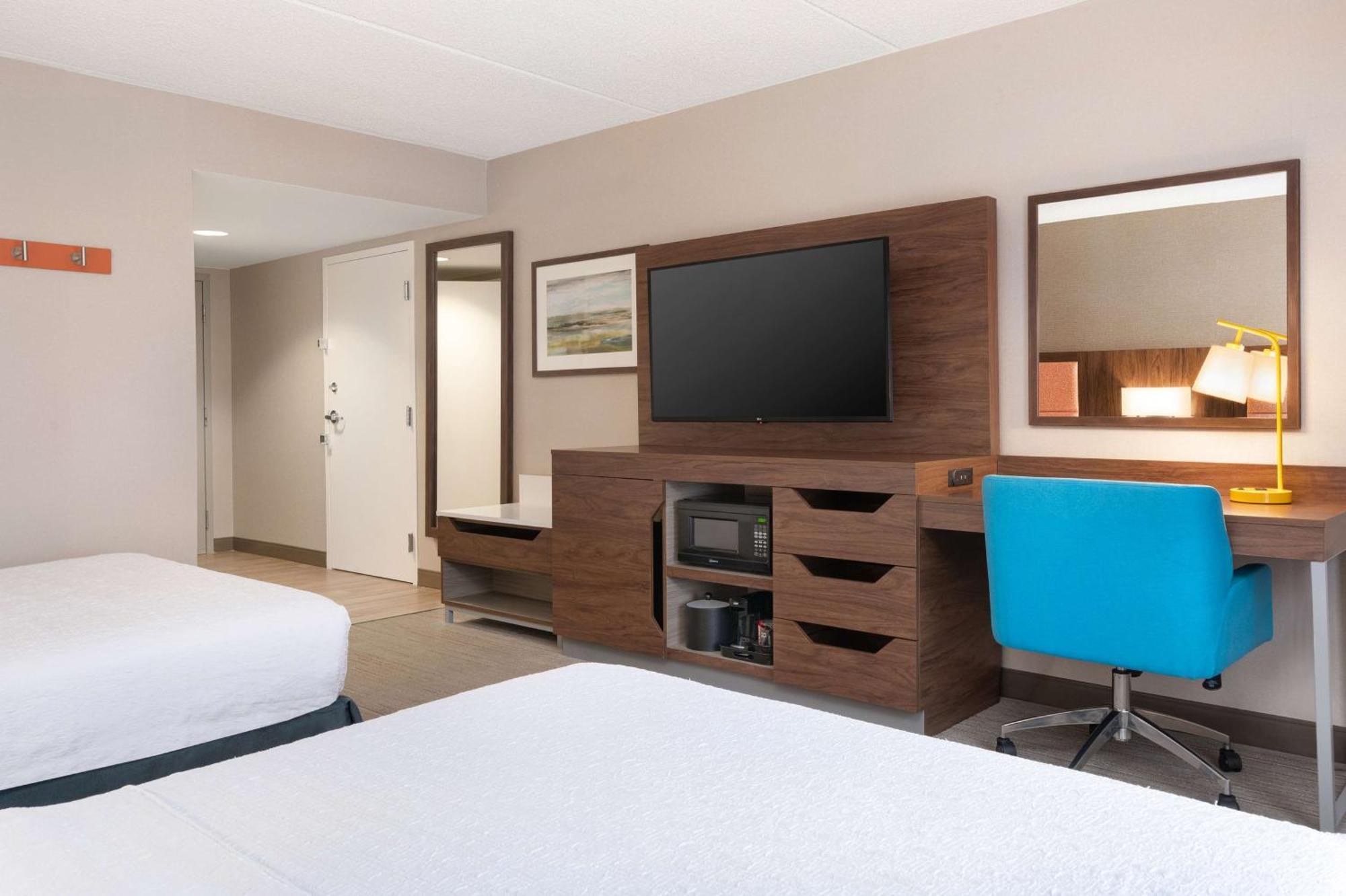 Queen Room with Two Queen Beds - Mobility Access/Non-Smoking