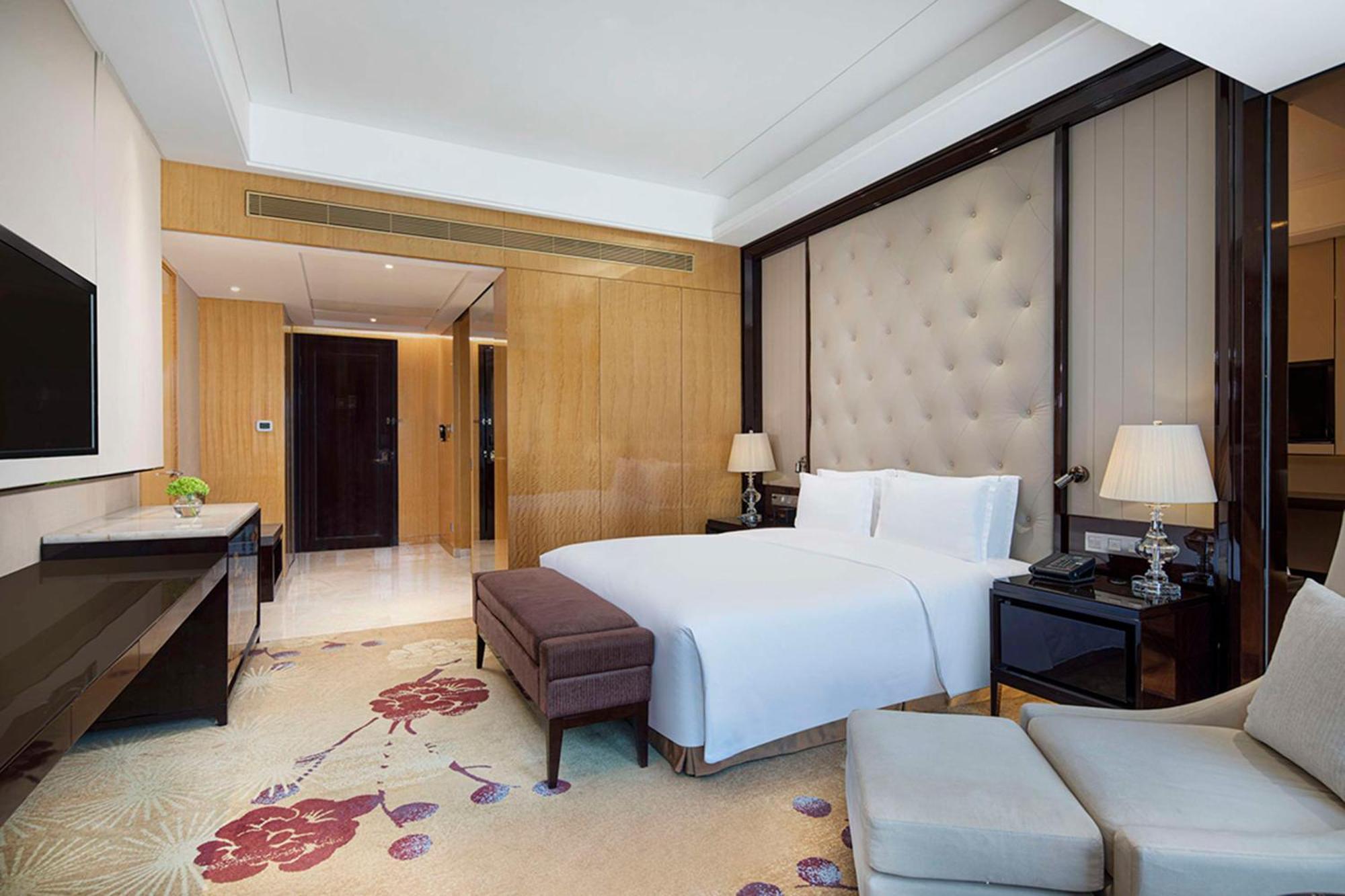 King Room - Mobility Accessible