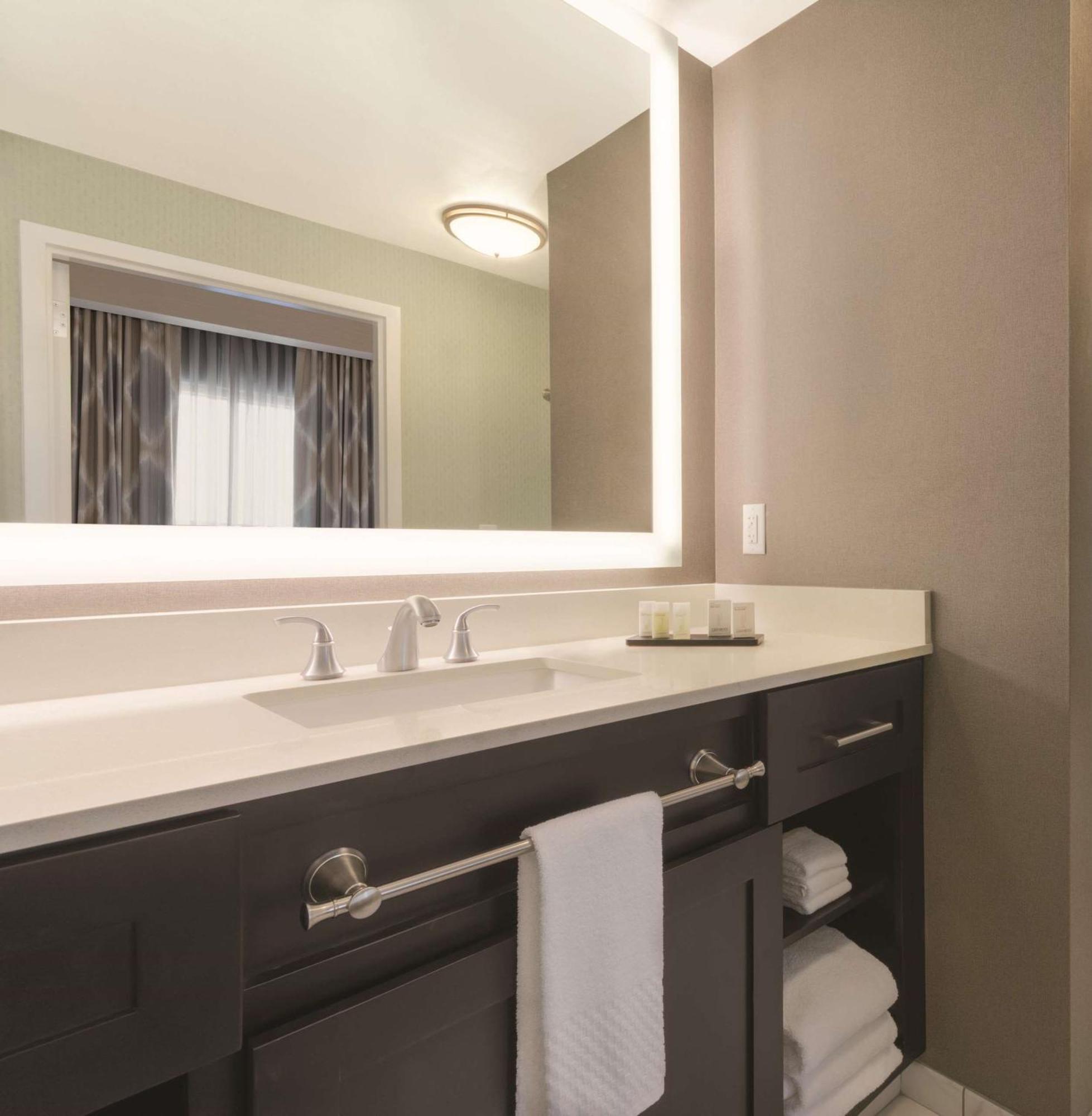 King Studio Suite