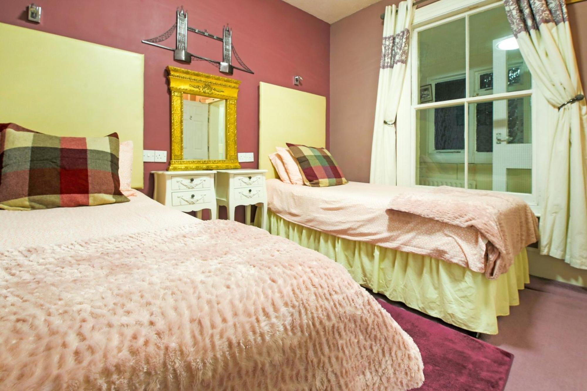 Standard Twin Room,1657872703:JPEG