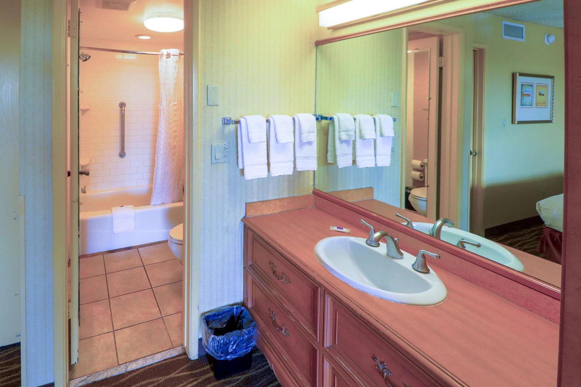 Comfort Quadruple Room Non-Smoking