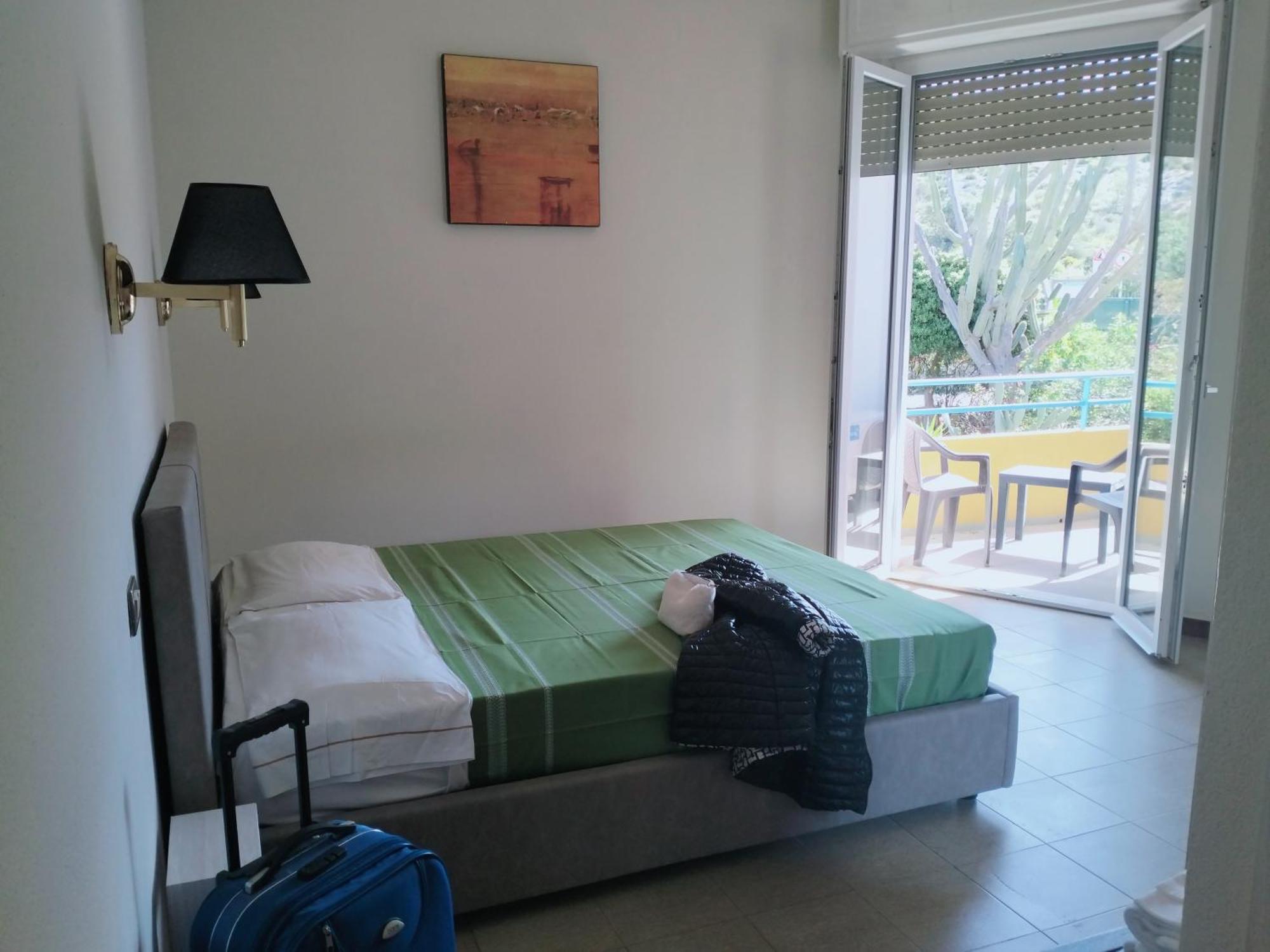 Chambre Double - Vue sur Jardin