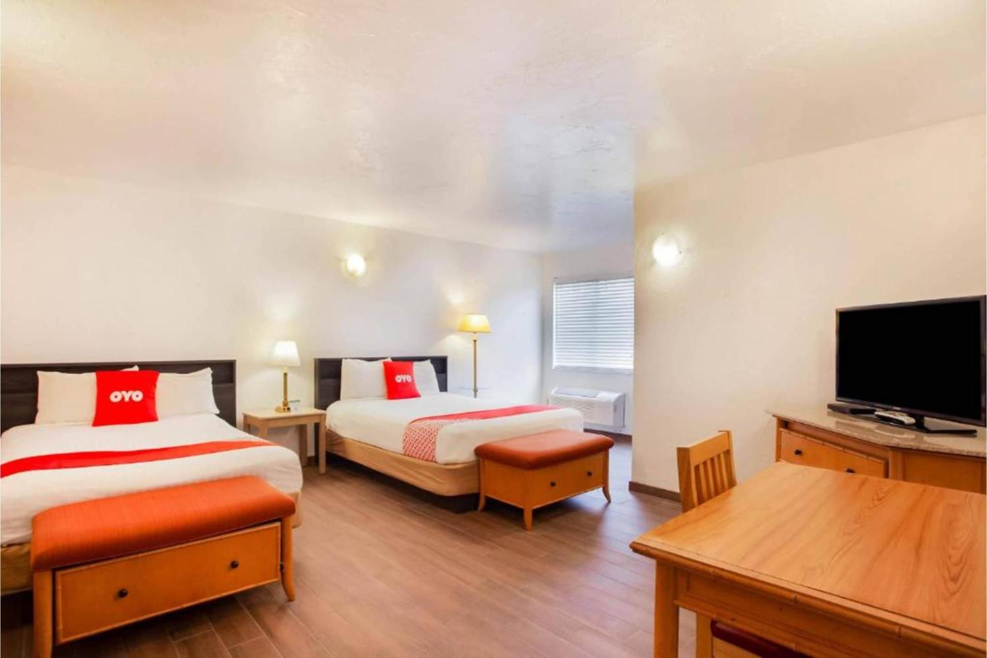 Queen Room with Two Queen Beds - Disability Access