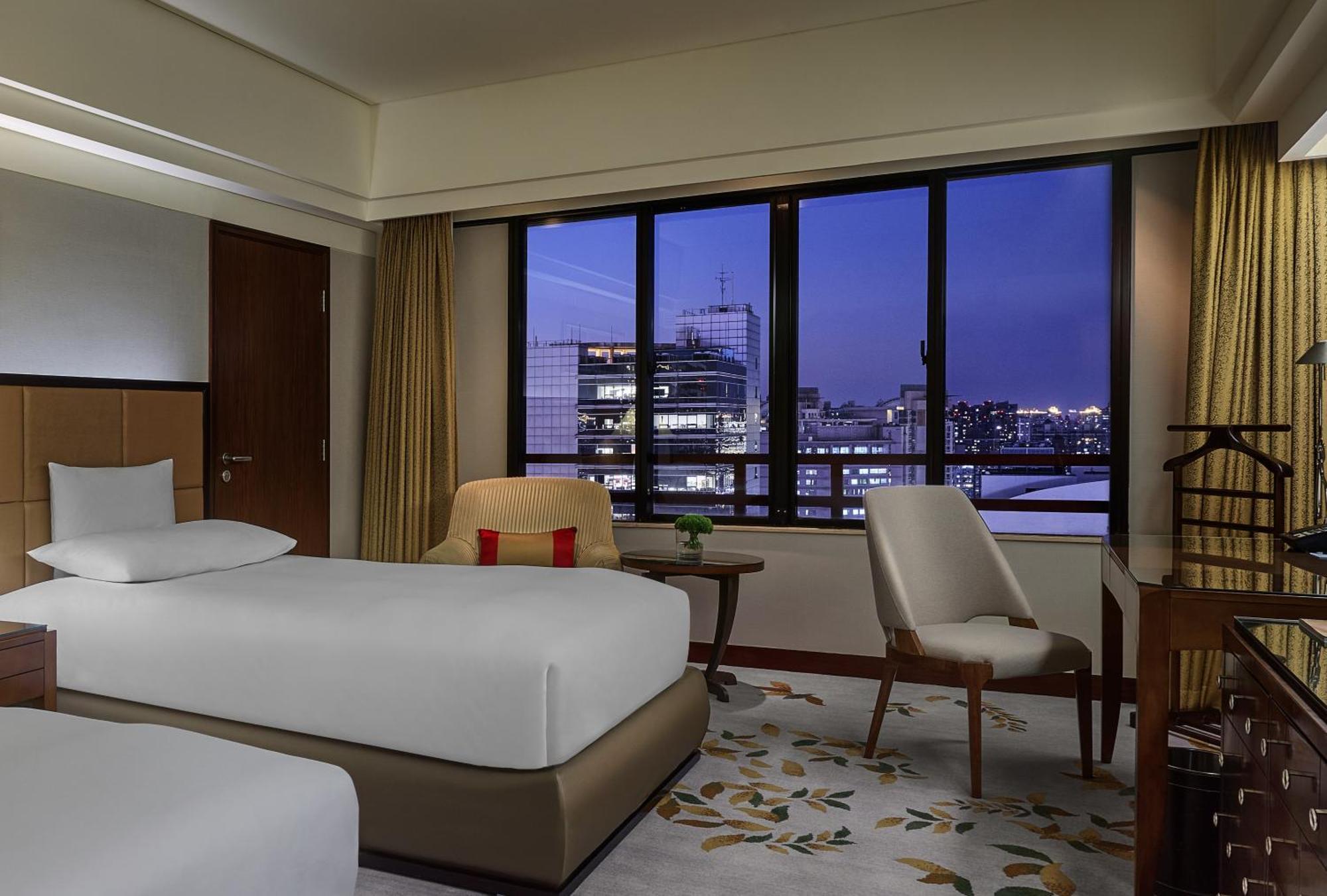 Deluxe City View Room Guest room 2 Single Beds