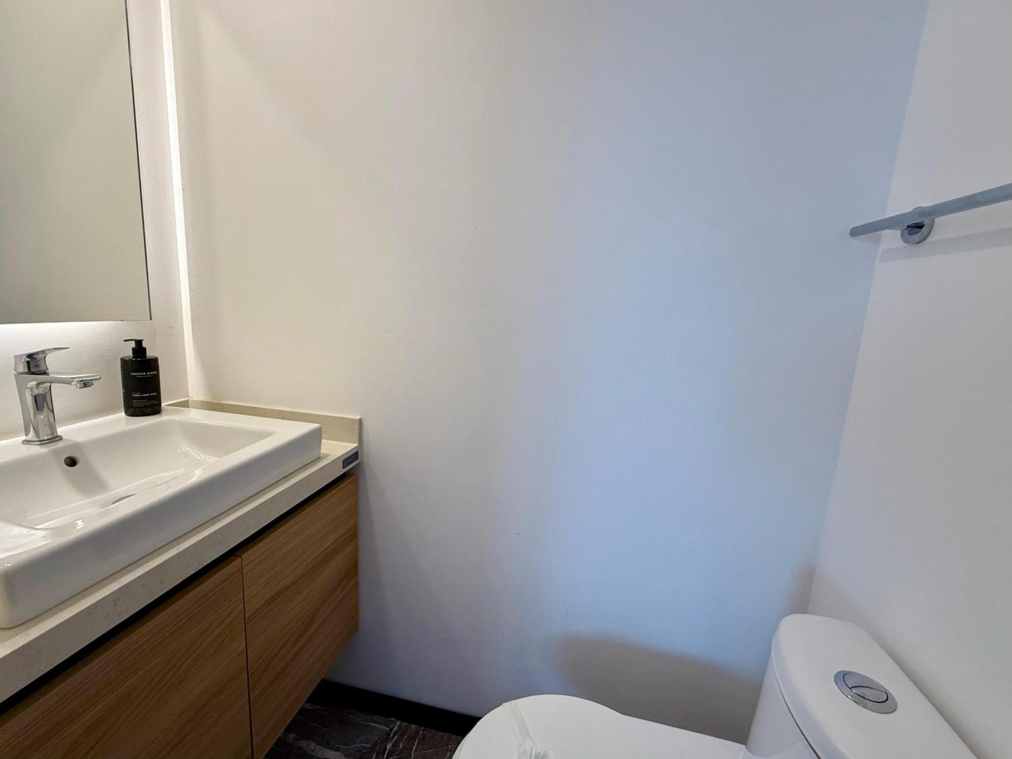 2 BR Duplex Private Rooftop Pool Oceanfront