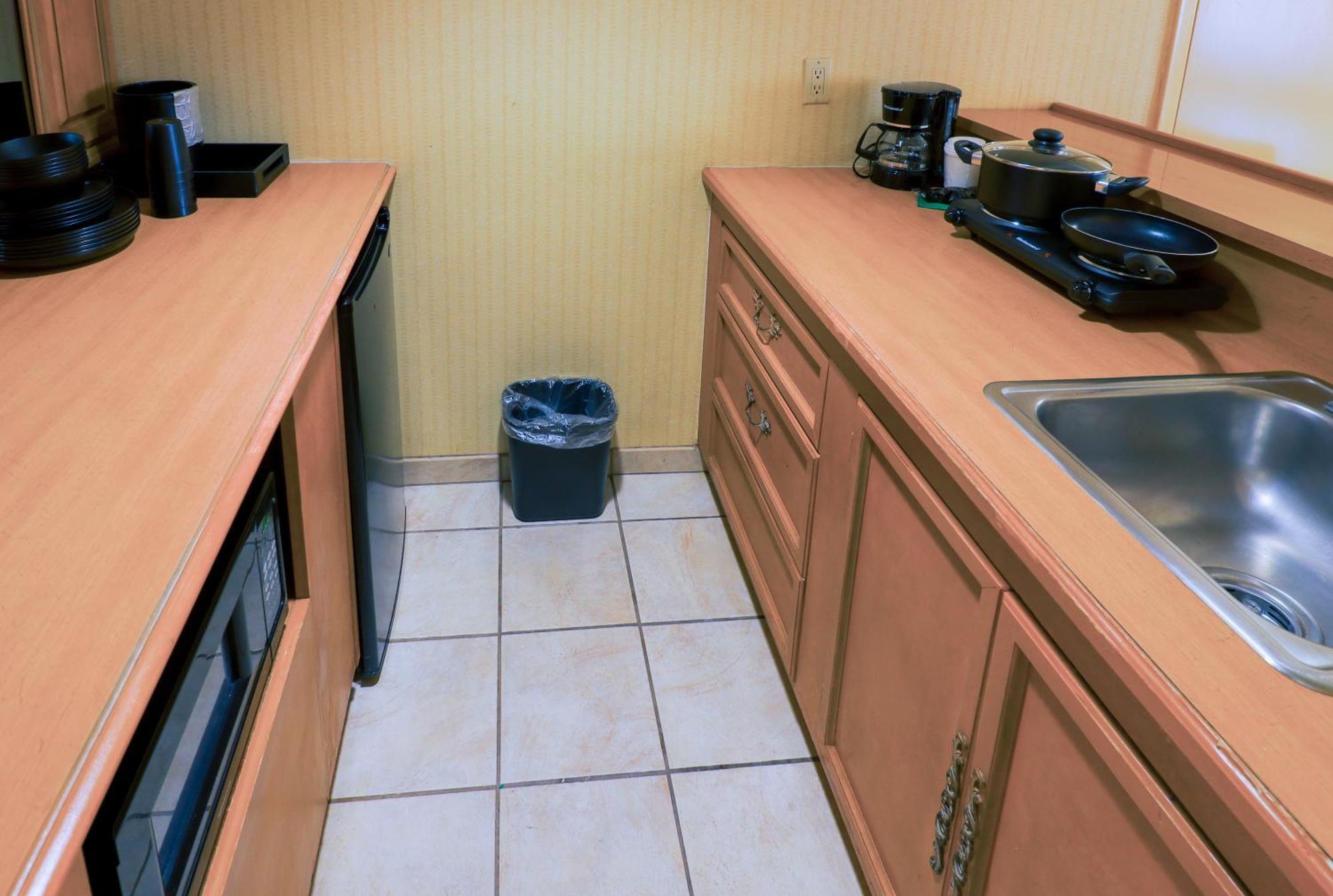 Quadruple Room Non-Smoking