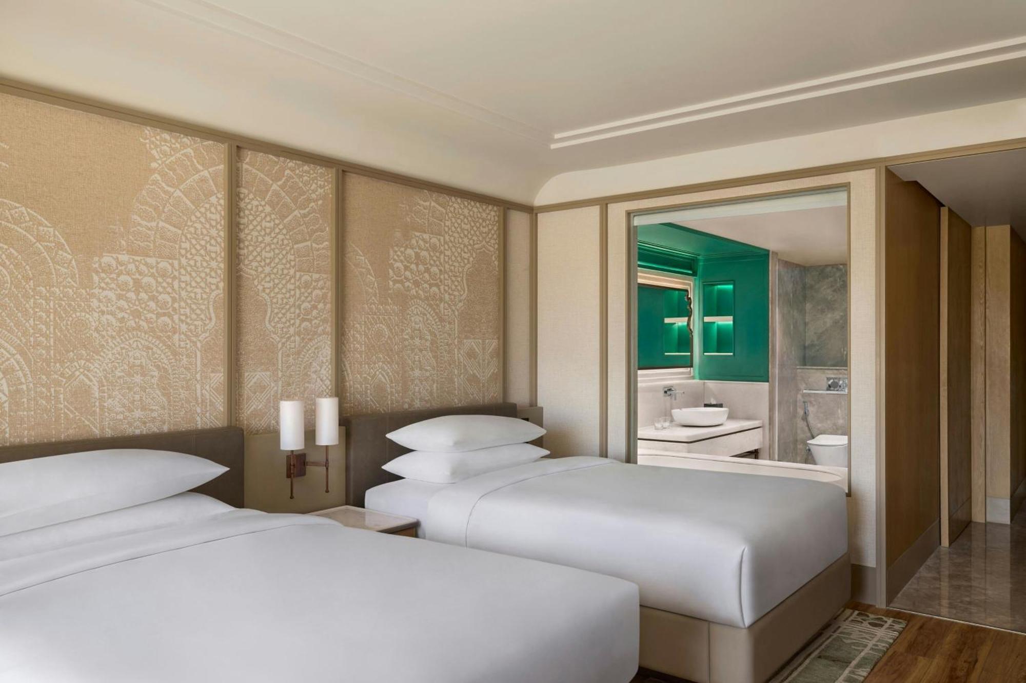 Deluxe Twin Room: Enjoy INR 1500 hotel credits per stay