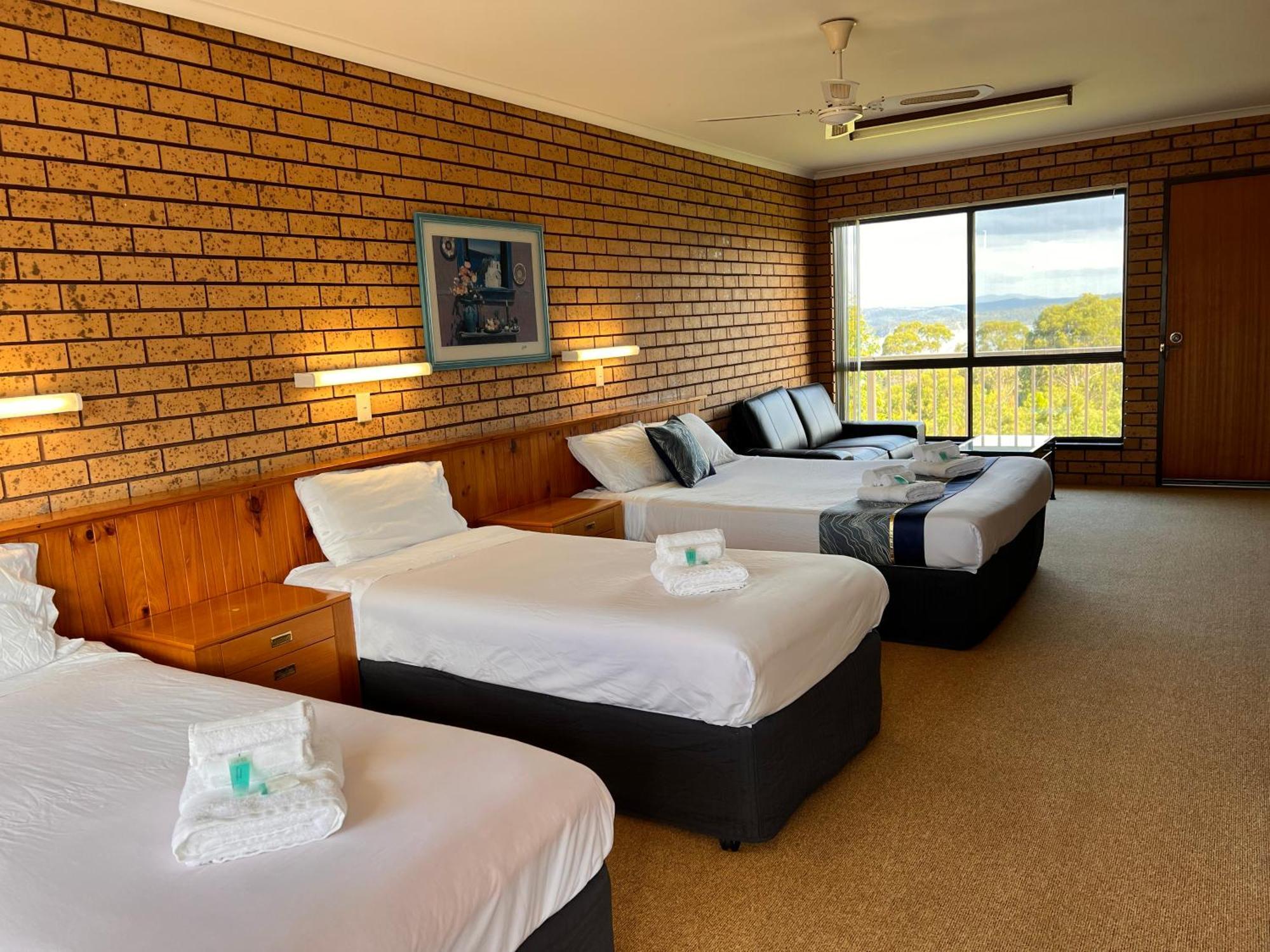 Superior Triple Room with Sea View