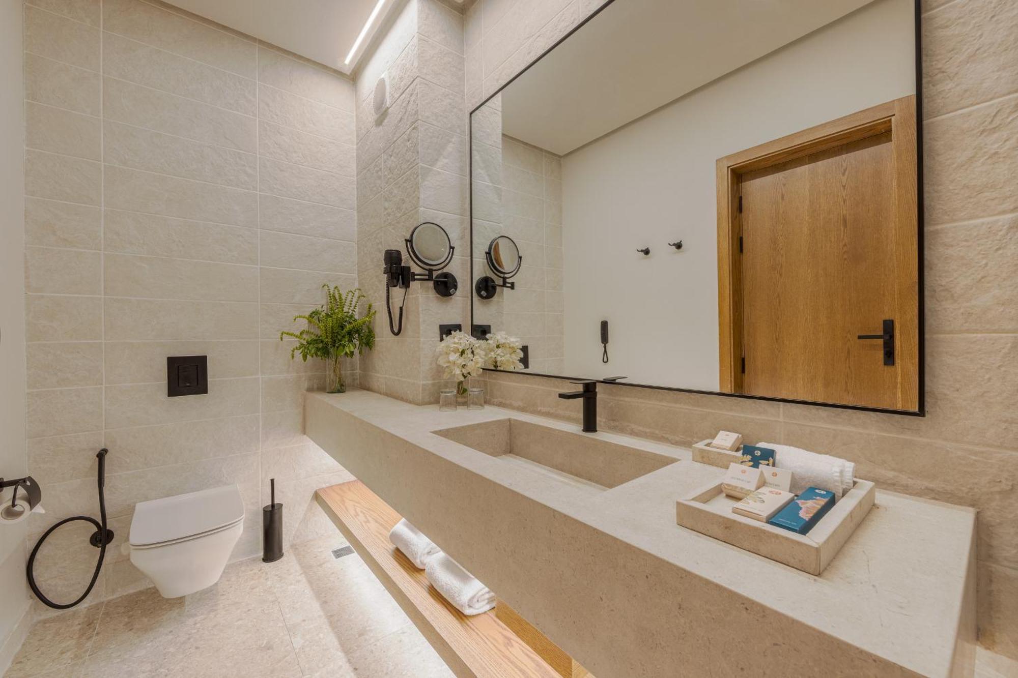Deluxe Kamer met Uitzicht op het Zwembad
