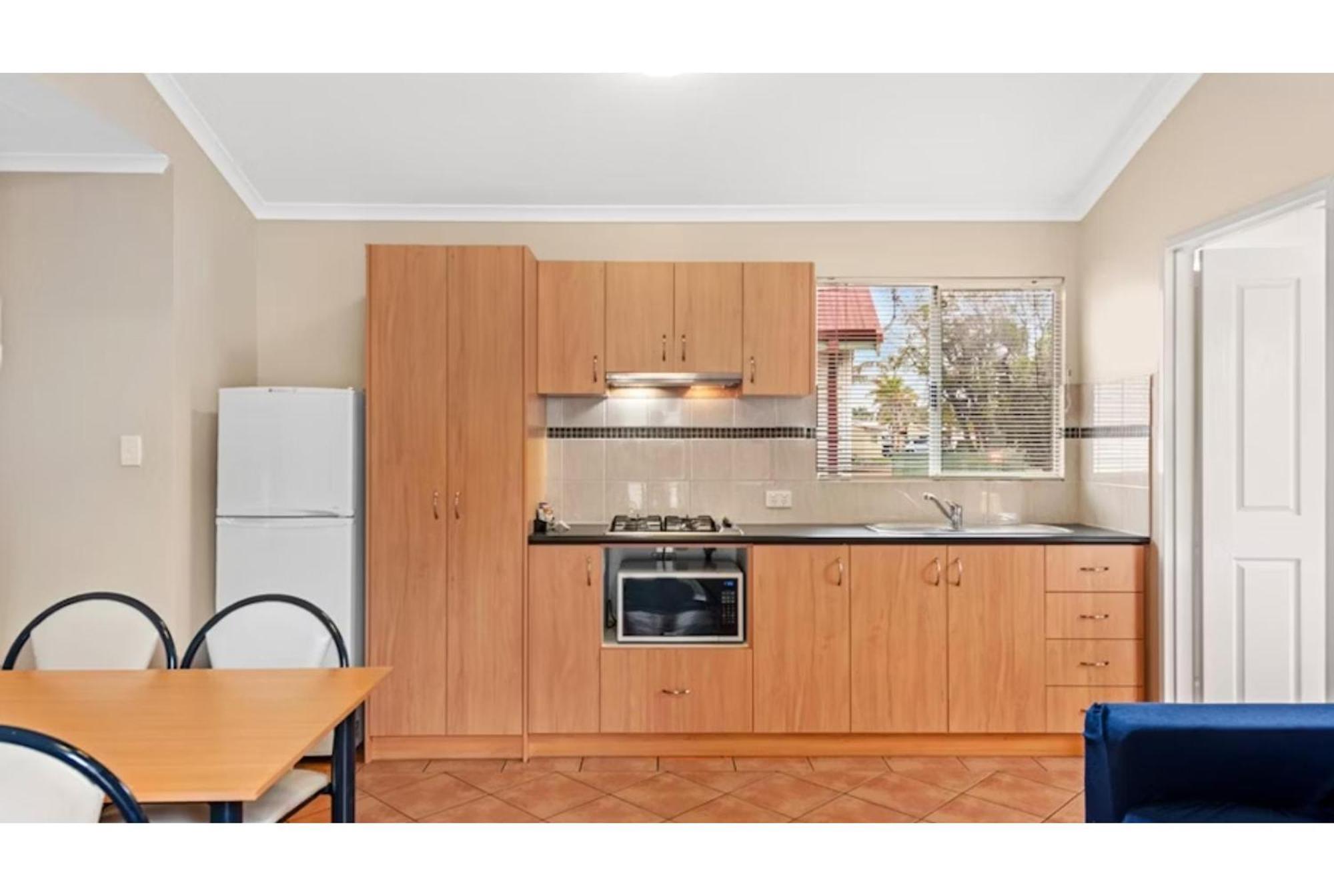 Standard 2 Bedroom Cabin - Sleeps 4