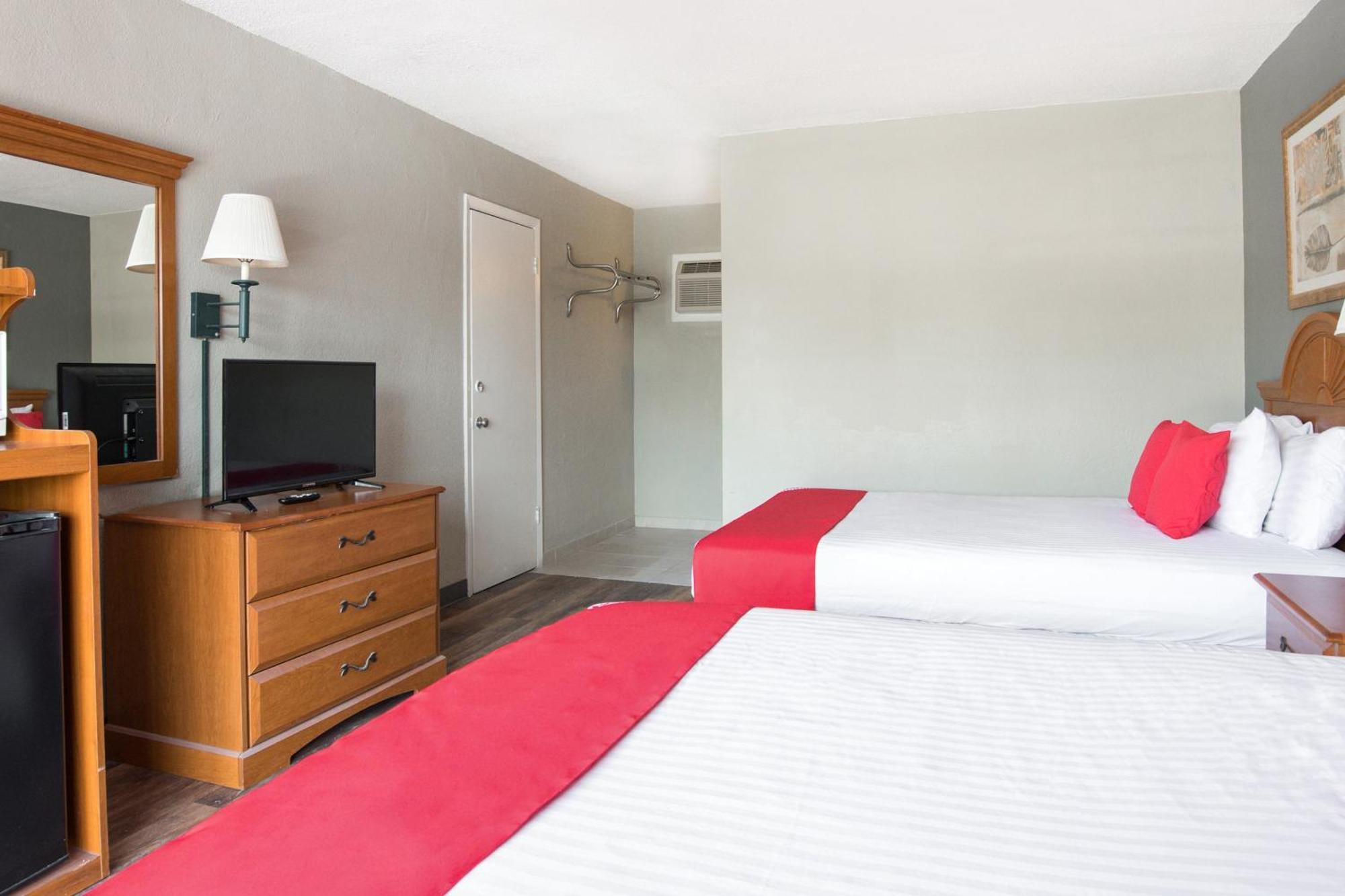 2 Queen Bed