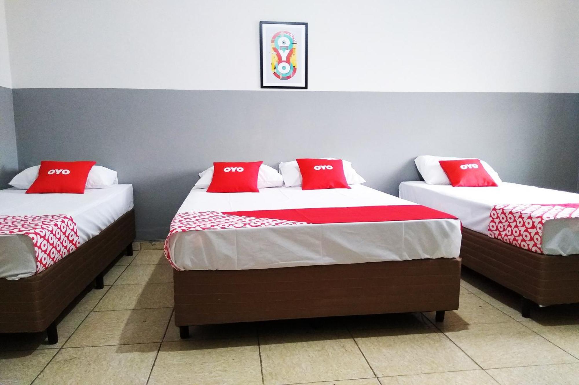Quintuple Room (1 Double bed + 3 Single bed)