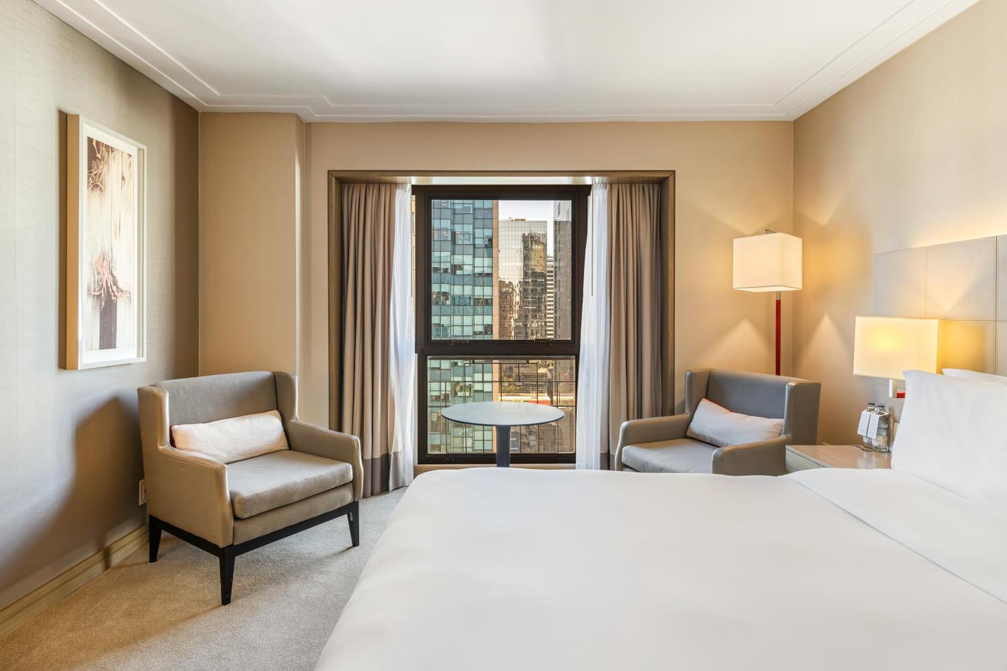 One-Bedroom Paulista Suite - Club Lounge Access